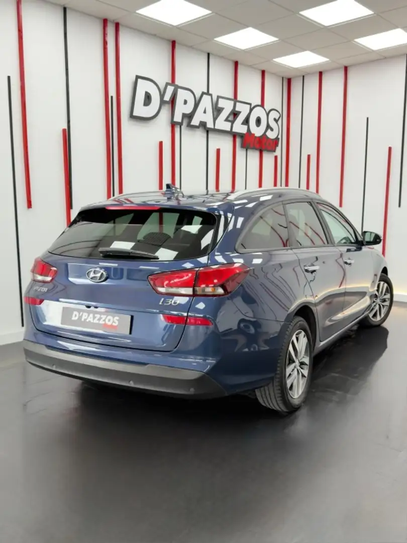 Hyundai i30 CW 1.6CRDi Tecno Sky 110 Azul - 2
