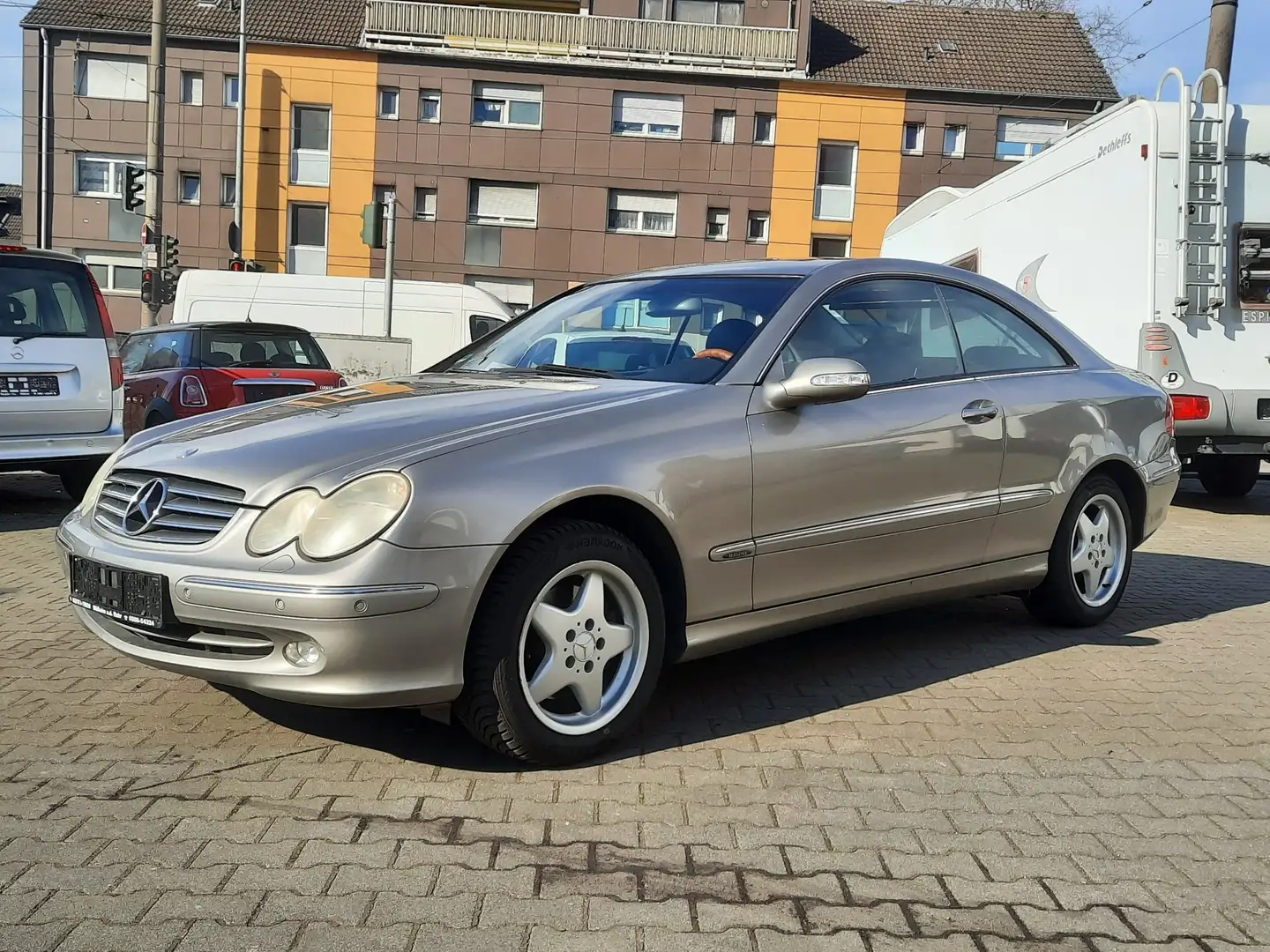 Mercedes-Benz CLK 320 Elegance Leder, Xenon, Autom., Navi!!!!! Argintiu - 1