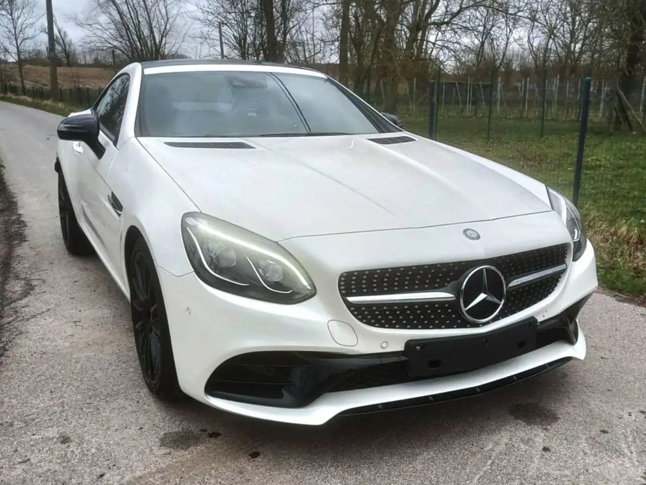 Mercedes-Benz SLC 180
