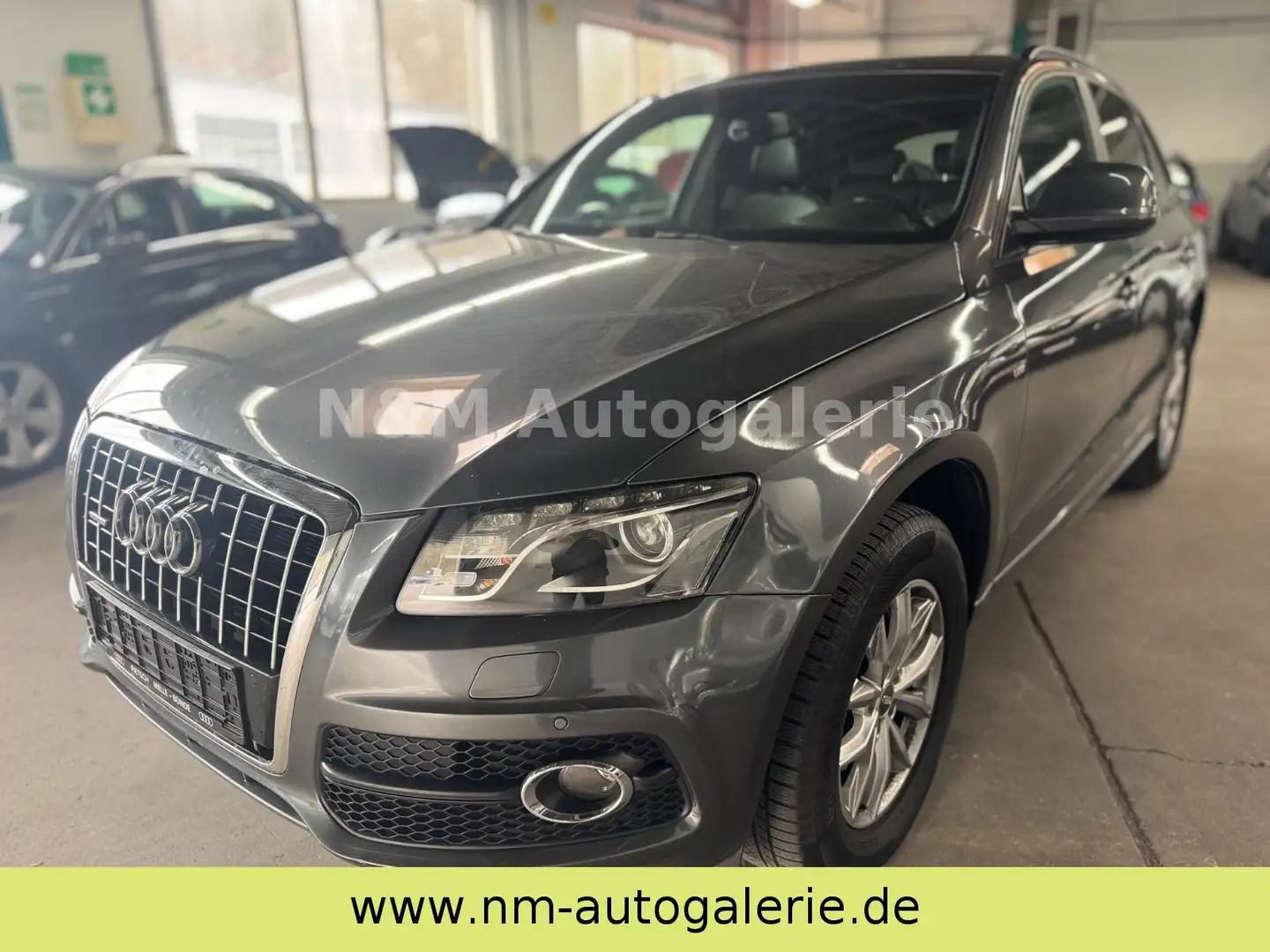 Audi Q5 2.0 TFSI  quattro*S-Line Sport* Gris - 1