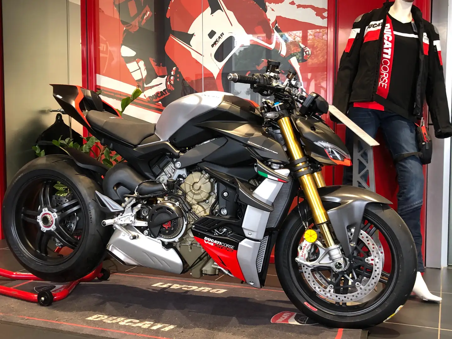Ducati Streetfighter V4 SP2 - PRONTA CONSEGNA - 2024 Nero - 1