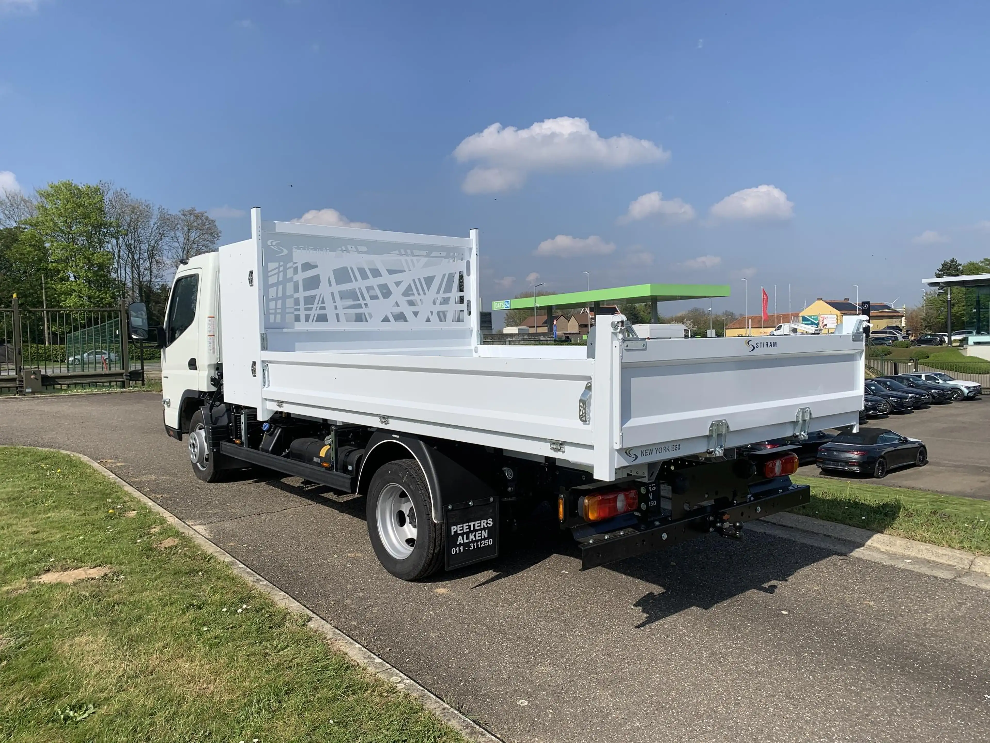 Mitsubishi Canter Fuso 3C 15 LWB Kipbak - 04 — photo 5