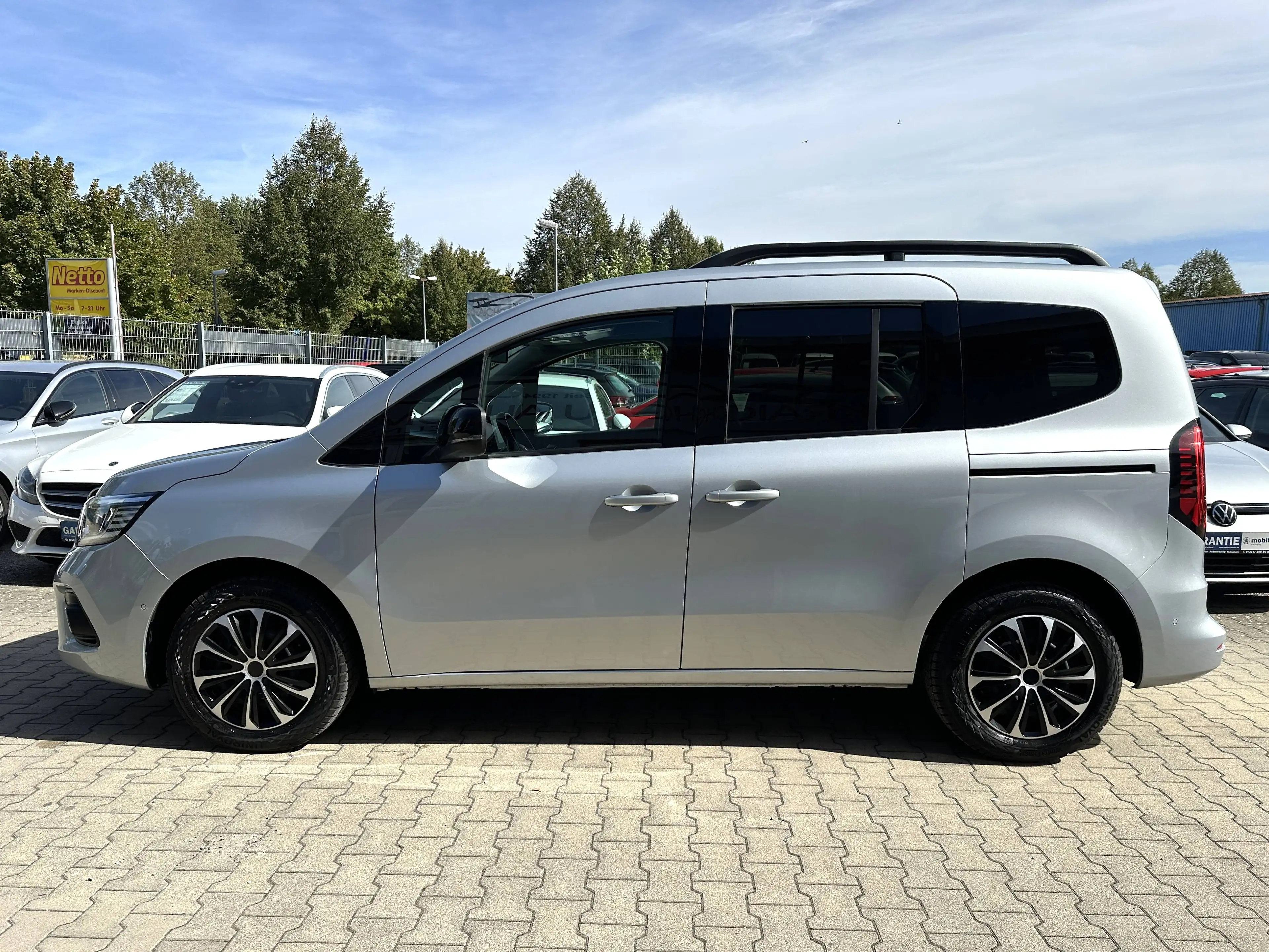 Renault Kangoo III*Leder*LED-Scheinw.*Kamera*Navi*Tempo*DAB+ — photo 2