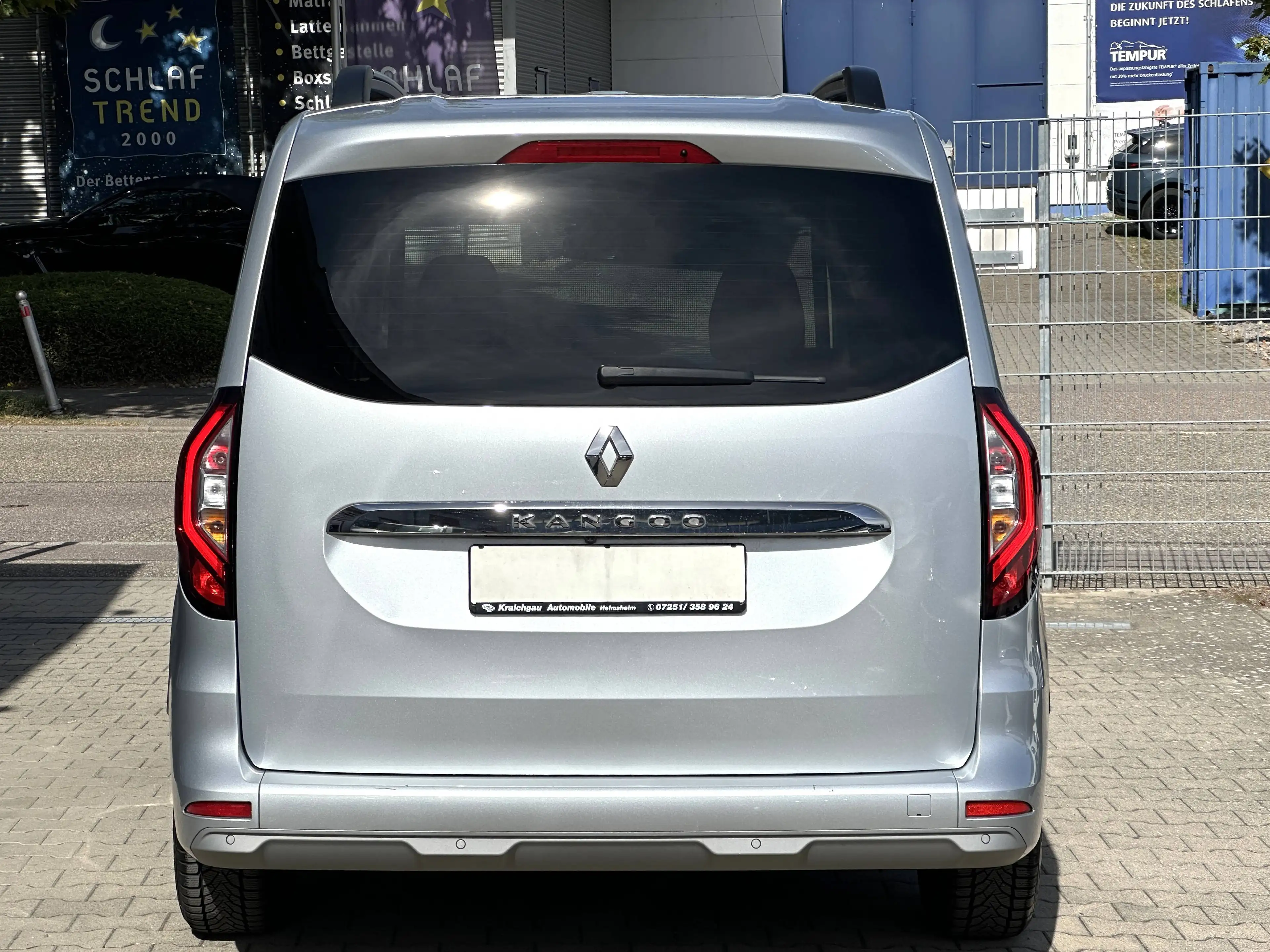 Renault Kangoo III*Leder*LED-Scheinw.*Kamera*Navi*Tempo*DAB+ — photo 4