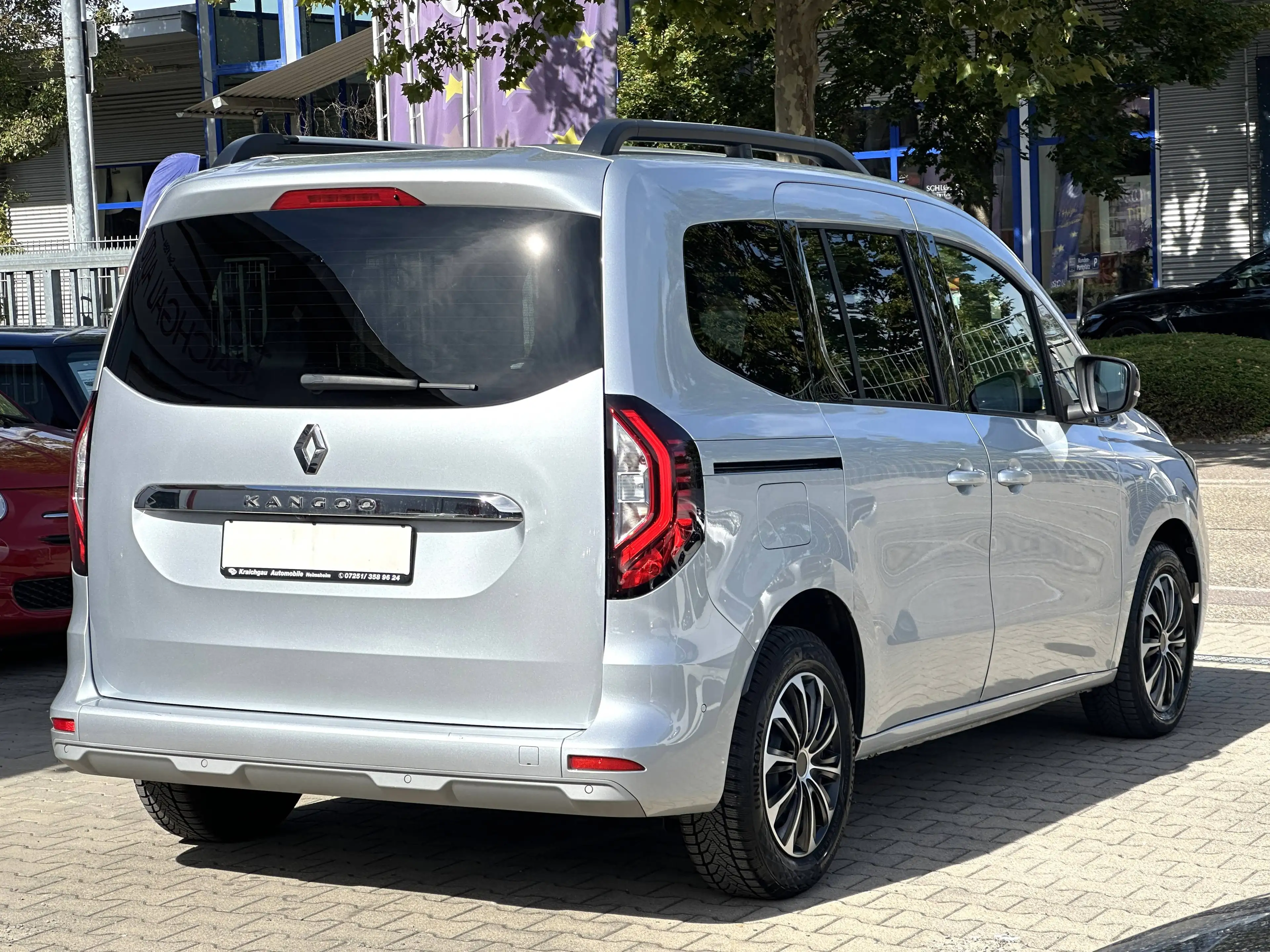 Renault Kangoo III*Leder*LED-Scheinw.*Kamera*Navi*Tempo*DAB+ — photo 8