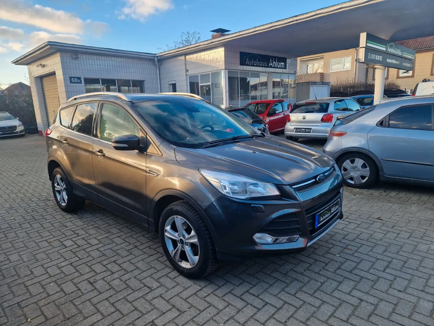 Ford Kuga Trend AHK Klima Sitzhzg. MFL PDC LM-Felgen - 1
