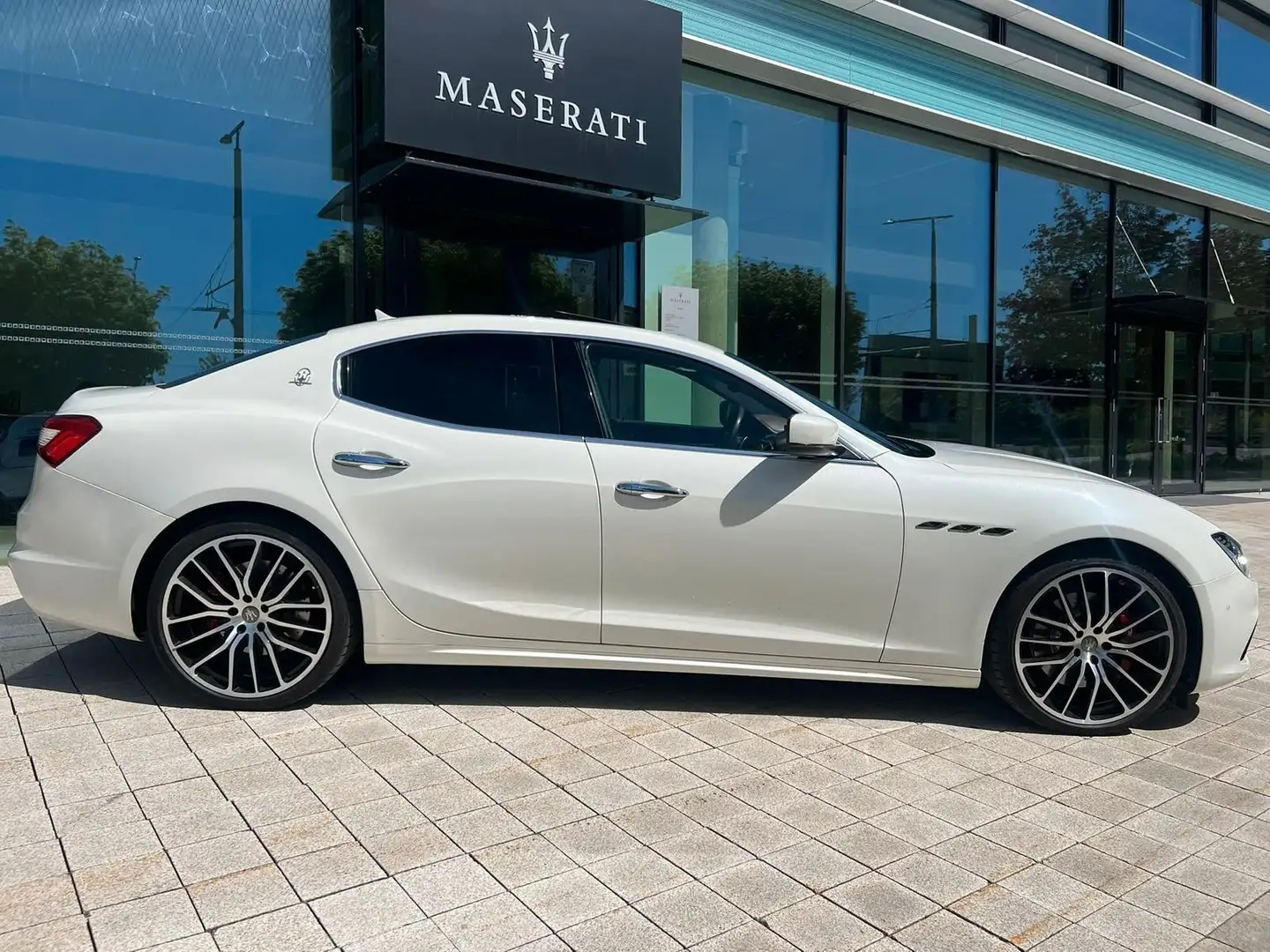 Maserati Ghibli S Blanc - 1