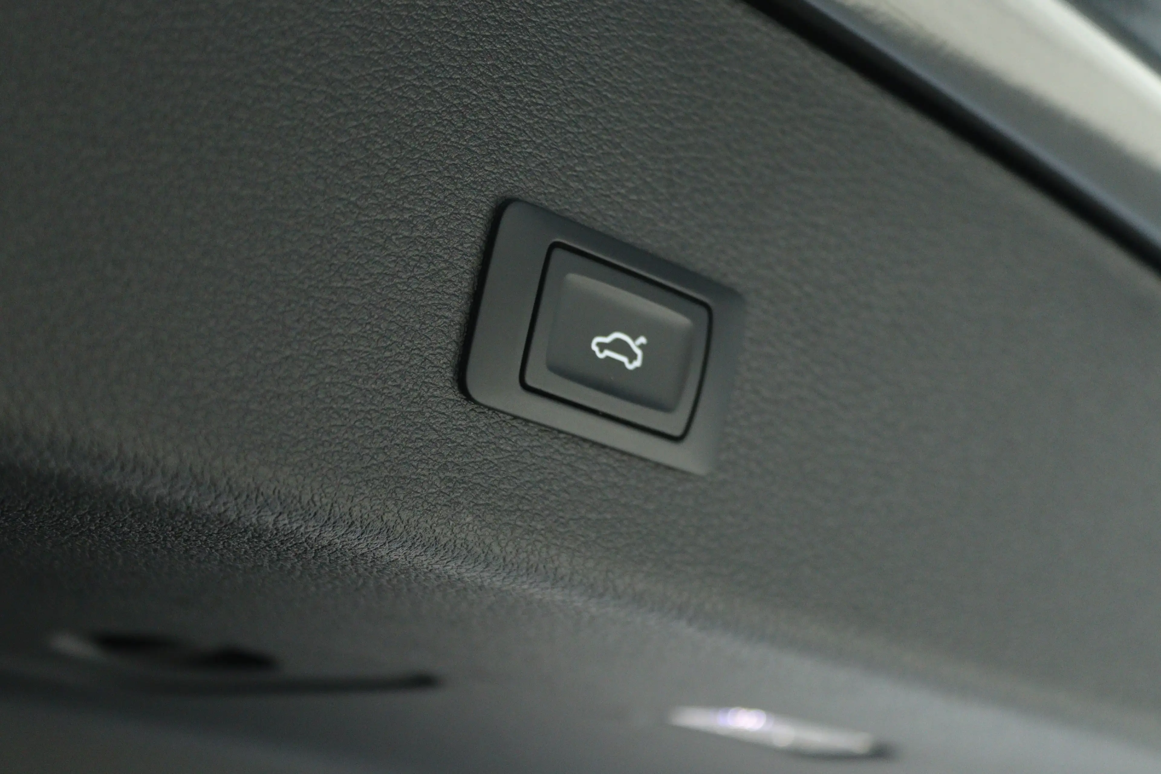 Audi Q8 e-tron Sportback 55 quattro S Edition Competition 115 kWh — photo 22