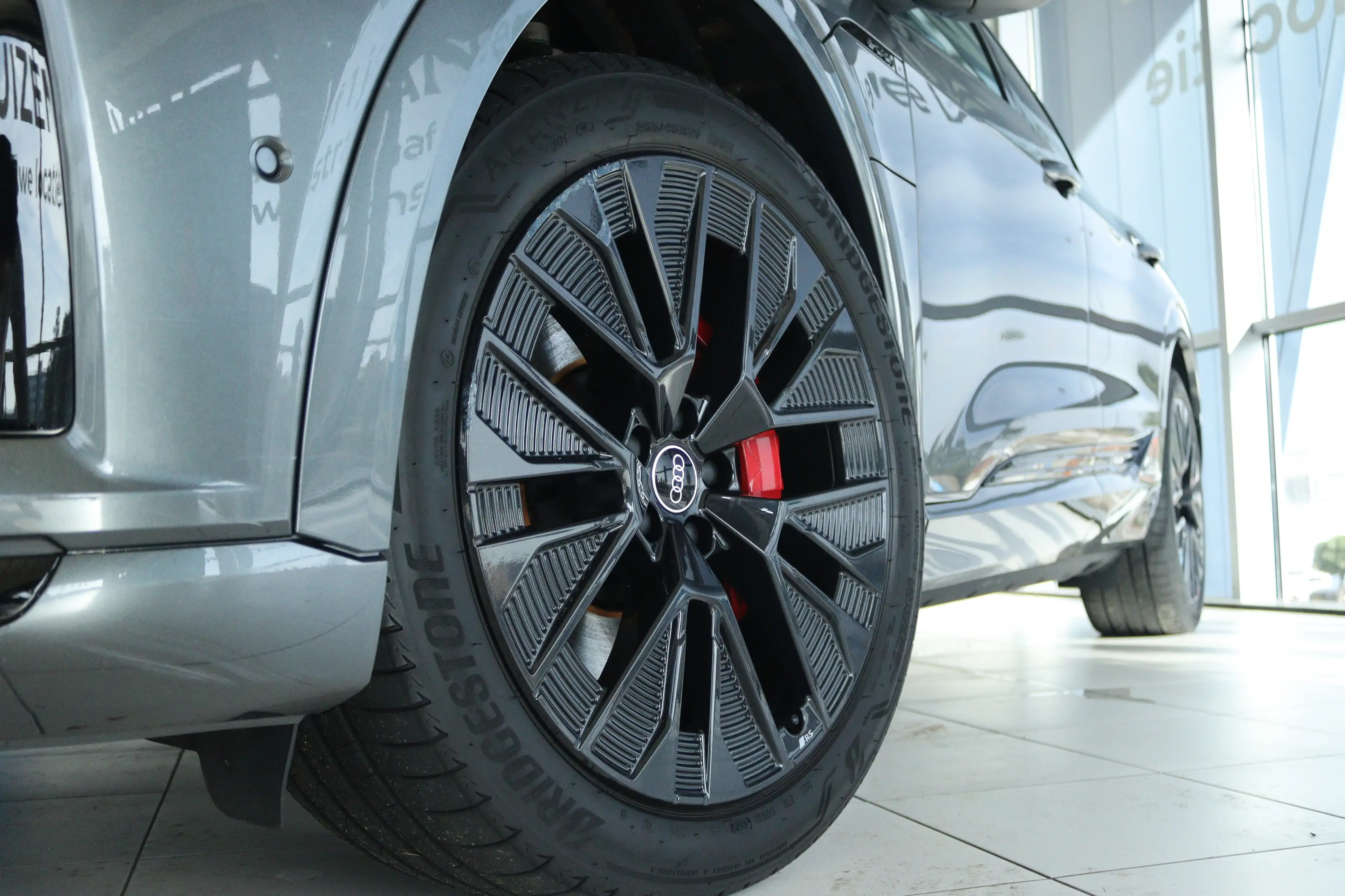 Audi Q8 e-tron Sportback 55 quattro S Edition Competition 115 kWh — photo 10