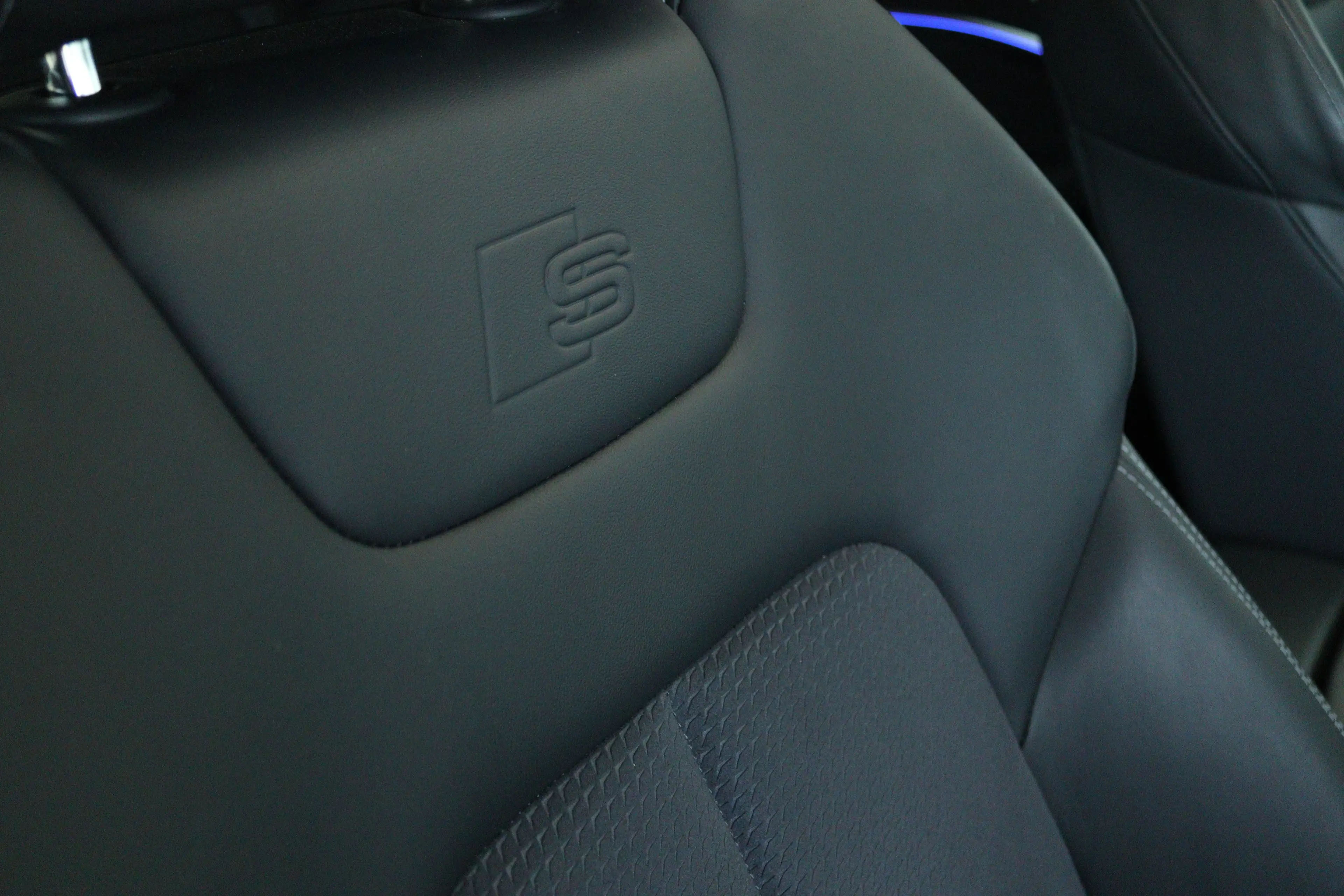 Audi Q8 e-tron Sportback 55 quattro S Edition Competition 115 kWh — photo 27