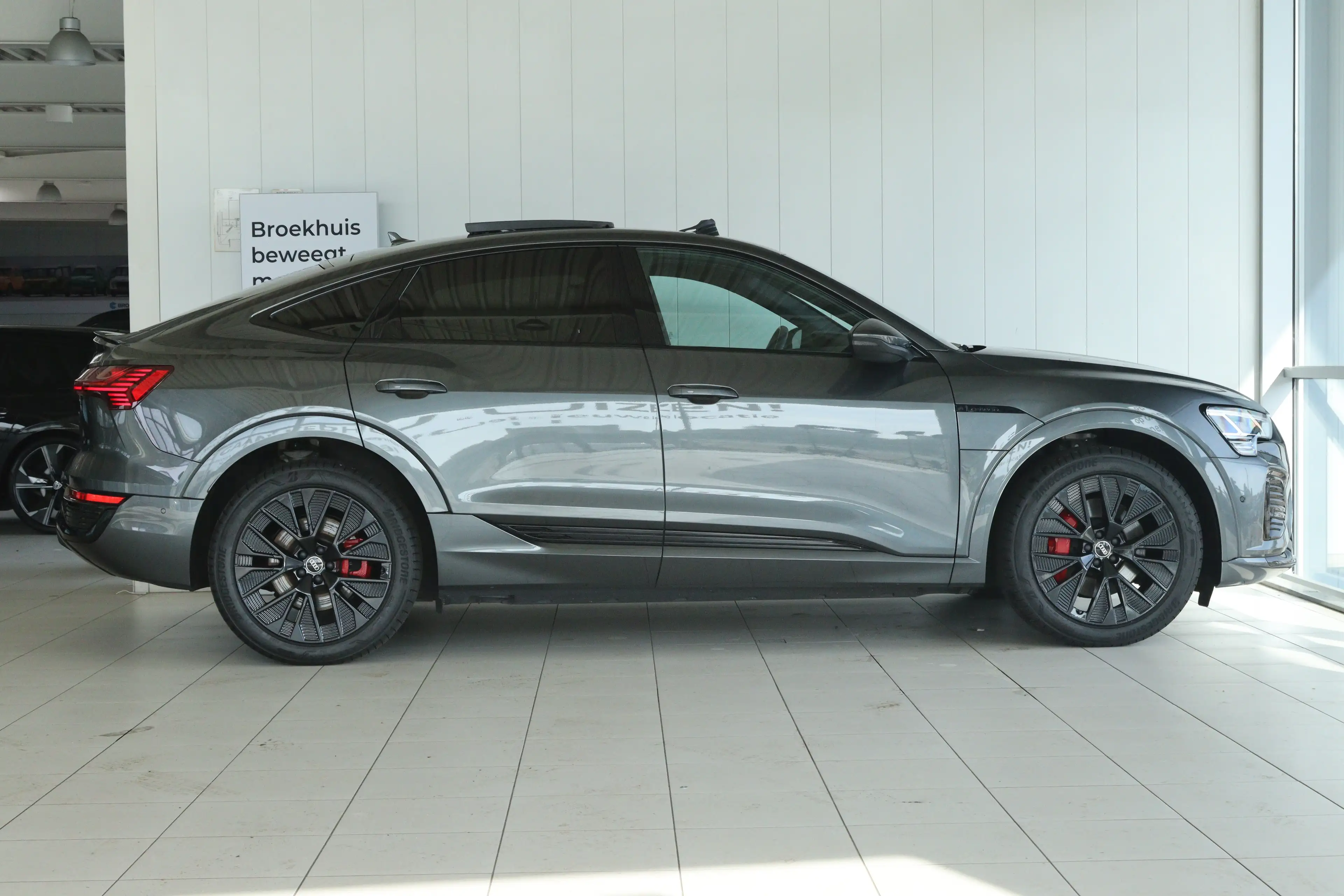 Audi Q8 e-tron Sportback 55 quattro S Edition Competition 115 kWh — photo 16