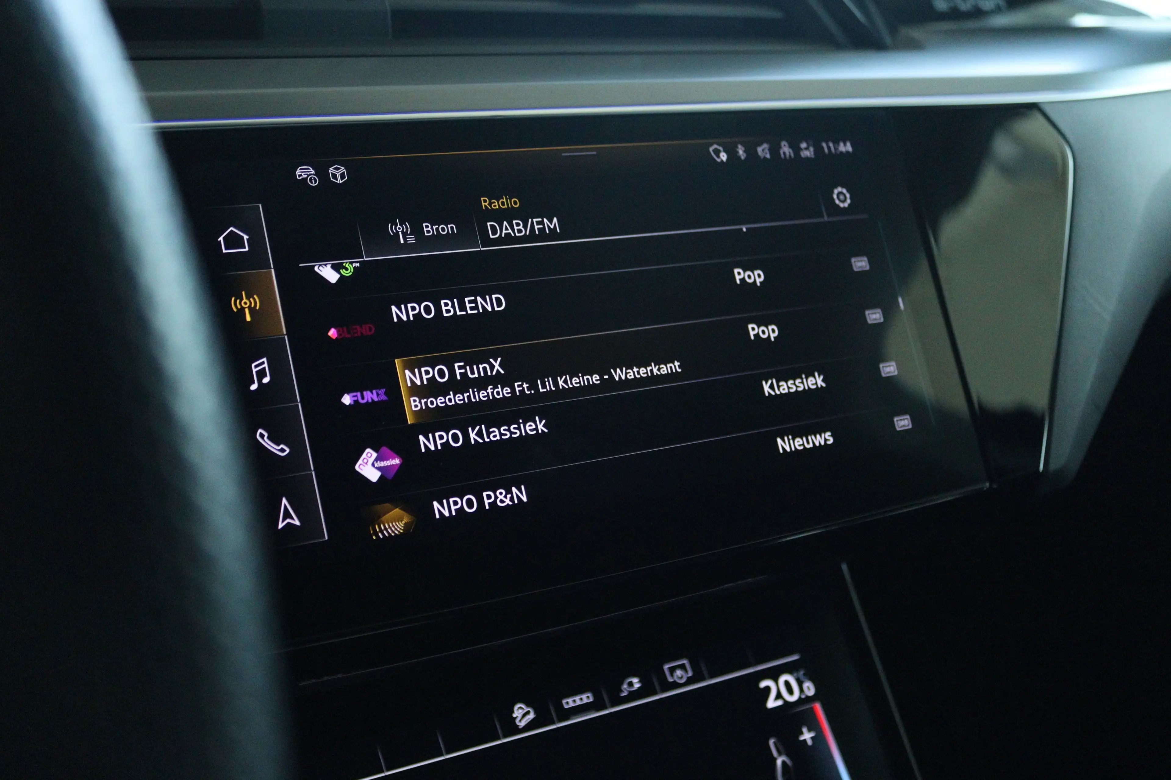 Audi Q8 e-tron Sportback 55 quattro S Edition Competition 115 kWh — photo 39