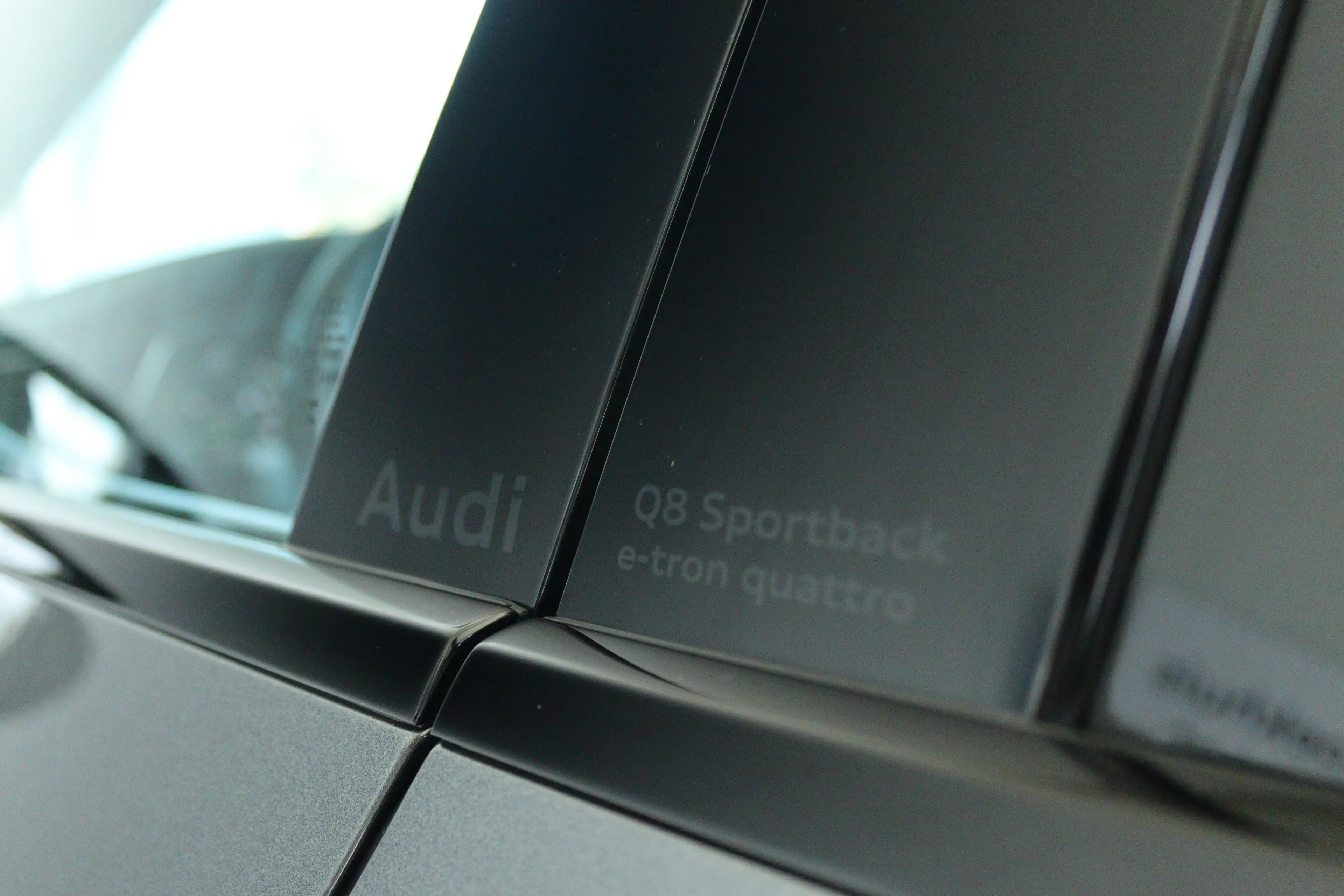 Audi Q8 e-tron Sportback 55 quattro S Edition Competition 115 kWh — photo 18