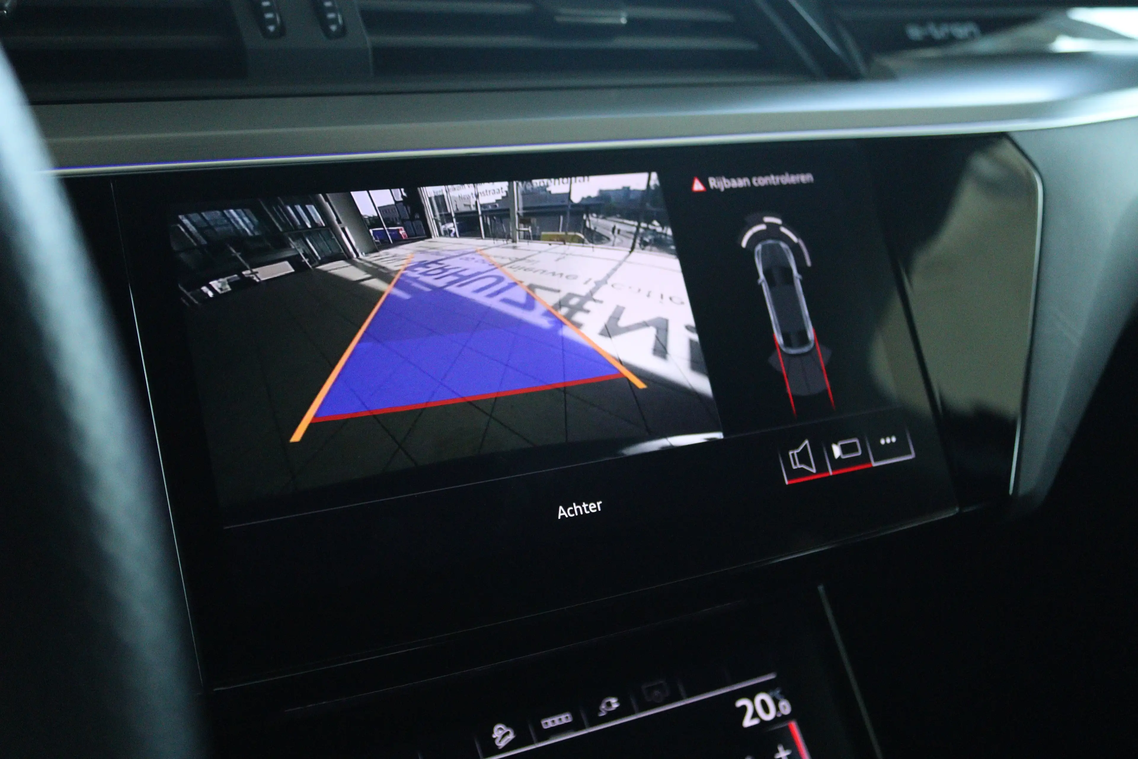 Audi Q8 e-tron Sportback 55 quattro S Edition Competition 115 kWh — photo 37