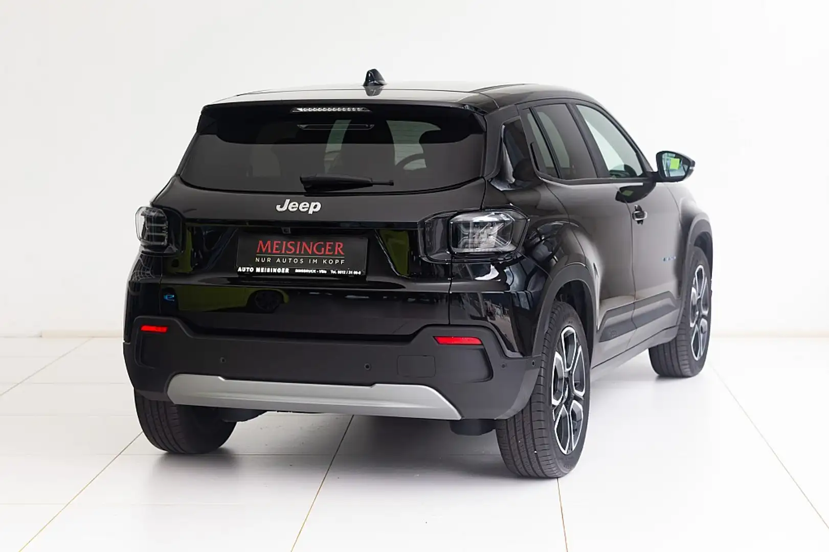 Jeep Avenger BEV 54kWh Summit Schwarz - 2