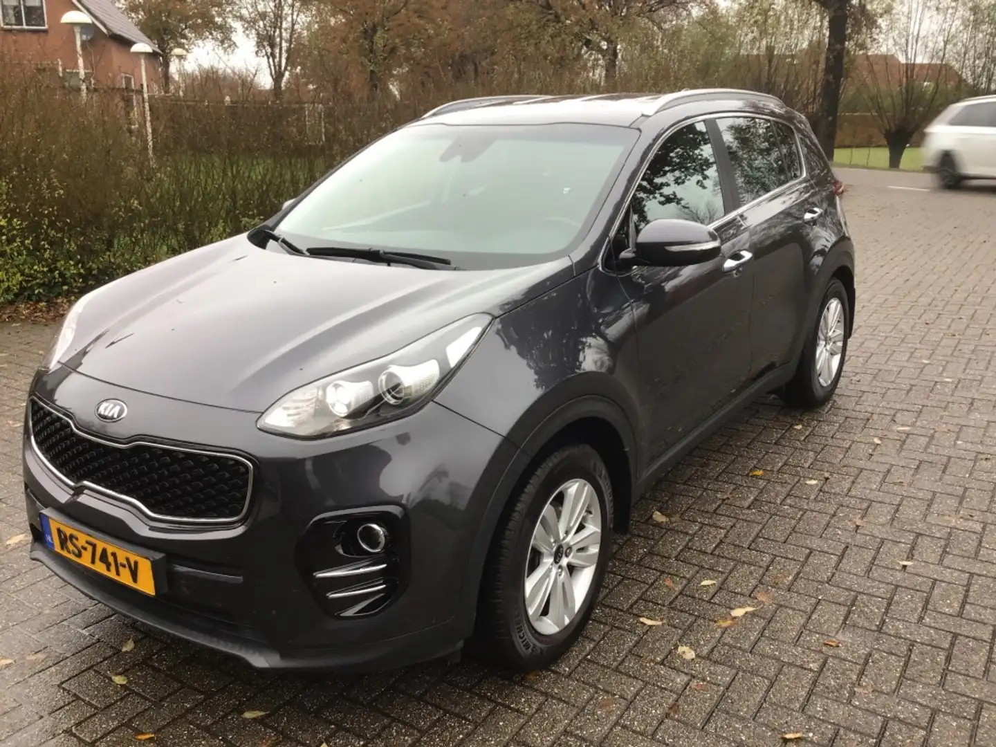Kia Sportage 1.6 GDI DYNAMICLINE Grijs - 1
