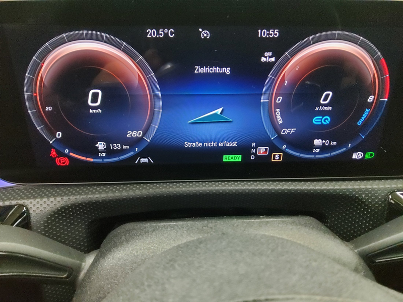 Mercedes-Benz CLA 250 Shooting Brake e AMG-Line Pano MB-LED — photo 8