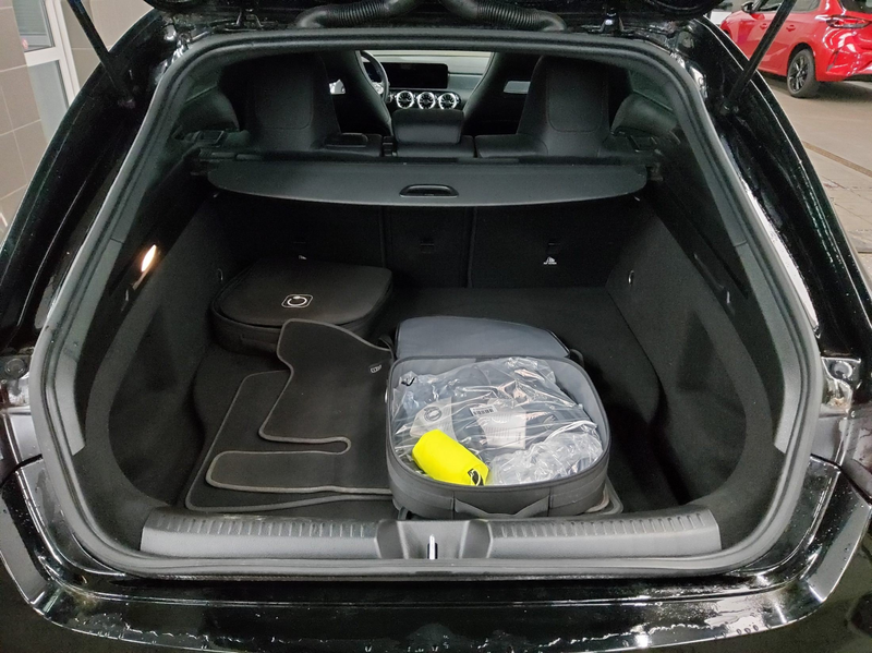 Mercedes-Benz CLA 250 Shooting Brake e AMG-Line Pano MB-LED — photo 12