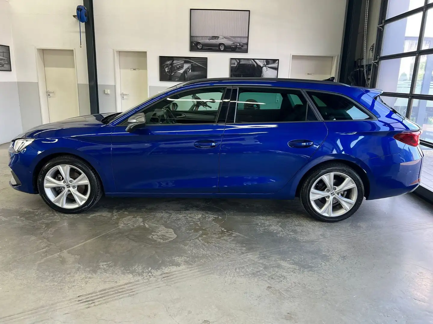 SEAT Leon Sportstourer 1.5 eTSI DSG FR+ACC+Navi+Kam. Blau - 2