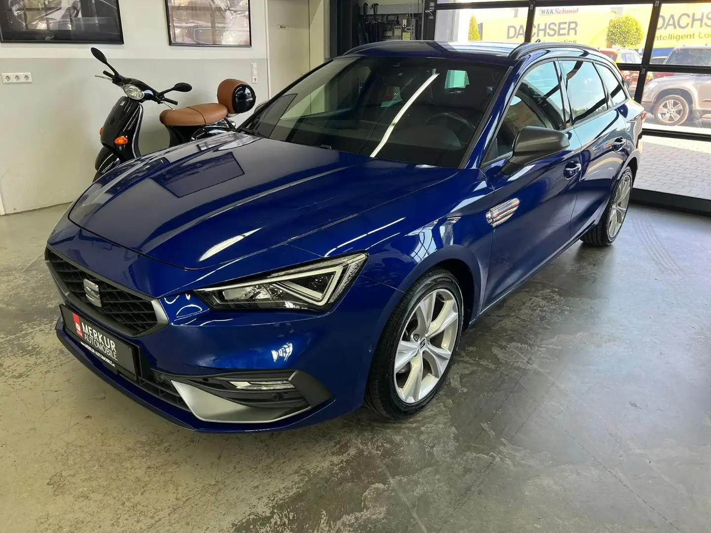 SEAT Leon Sportstourer 1.5 eTSI DSG FR+ACC+Navi+Kam. Blau - 1
