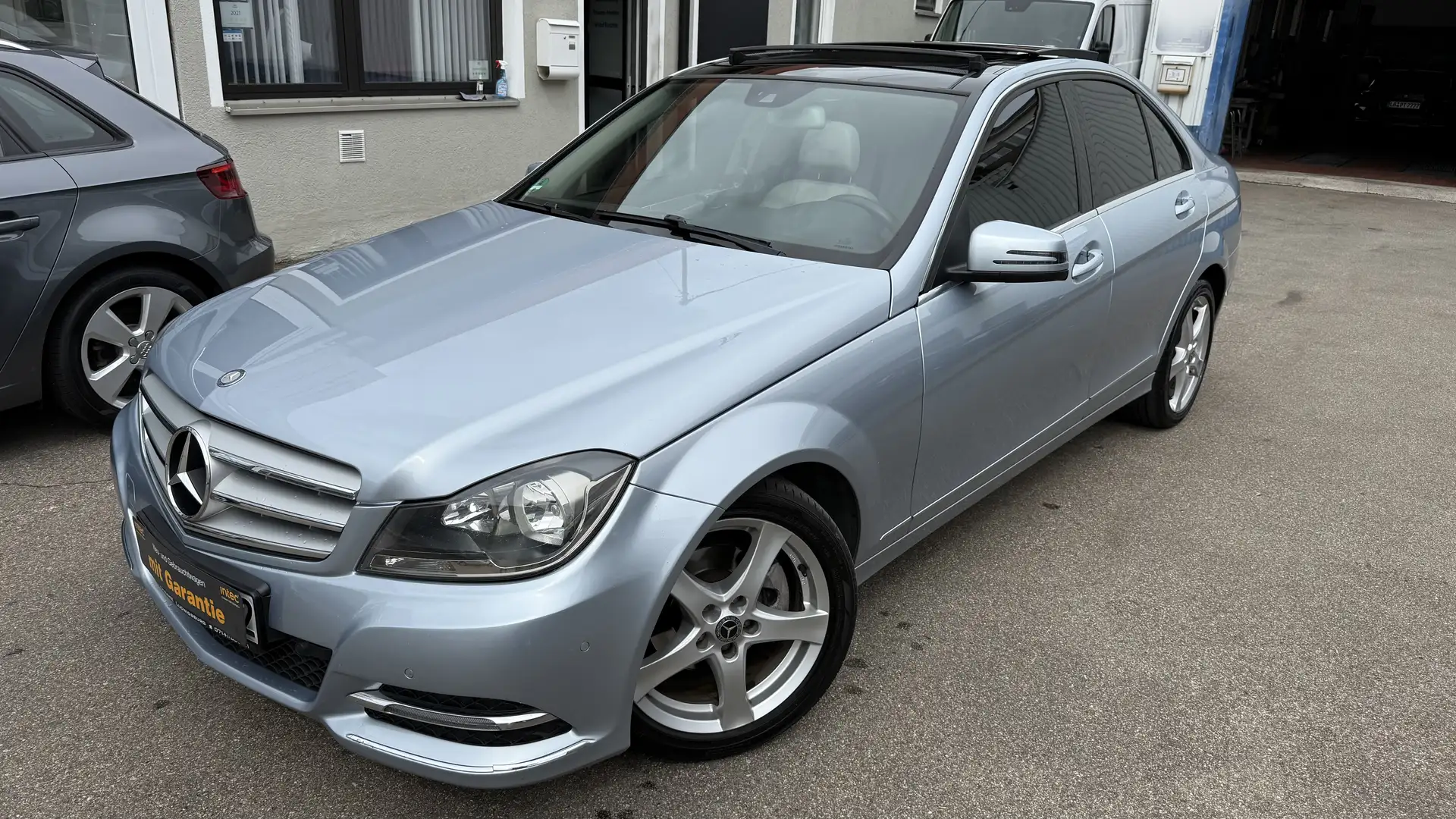 Mercedes-Benz C 200 CDI BlueEfficiency Avantgarde PANO COMAND LED AHK Argent - 2