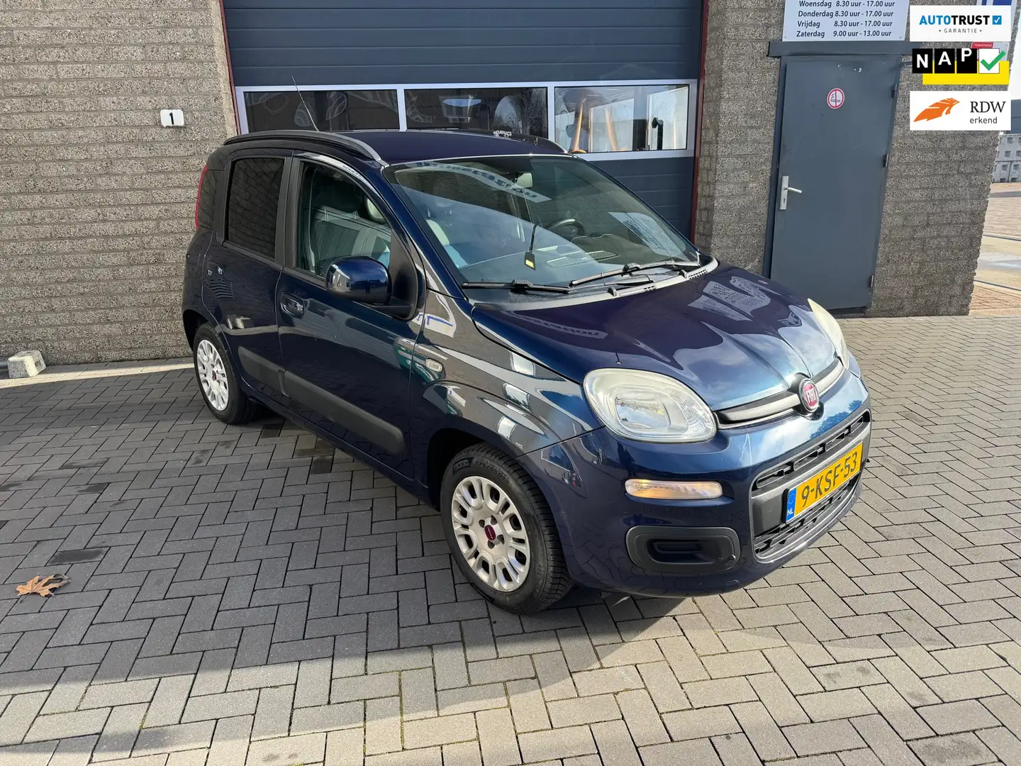 Fiat Panda 0.9 TwinAir Lounge Blau - 1