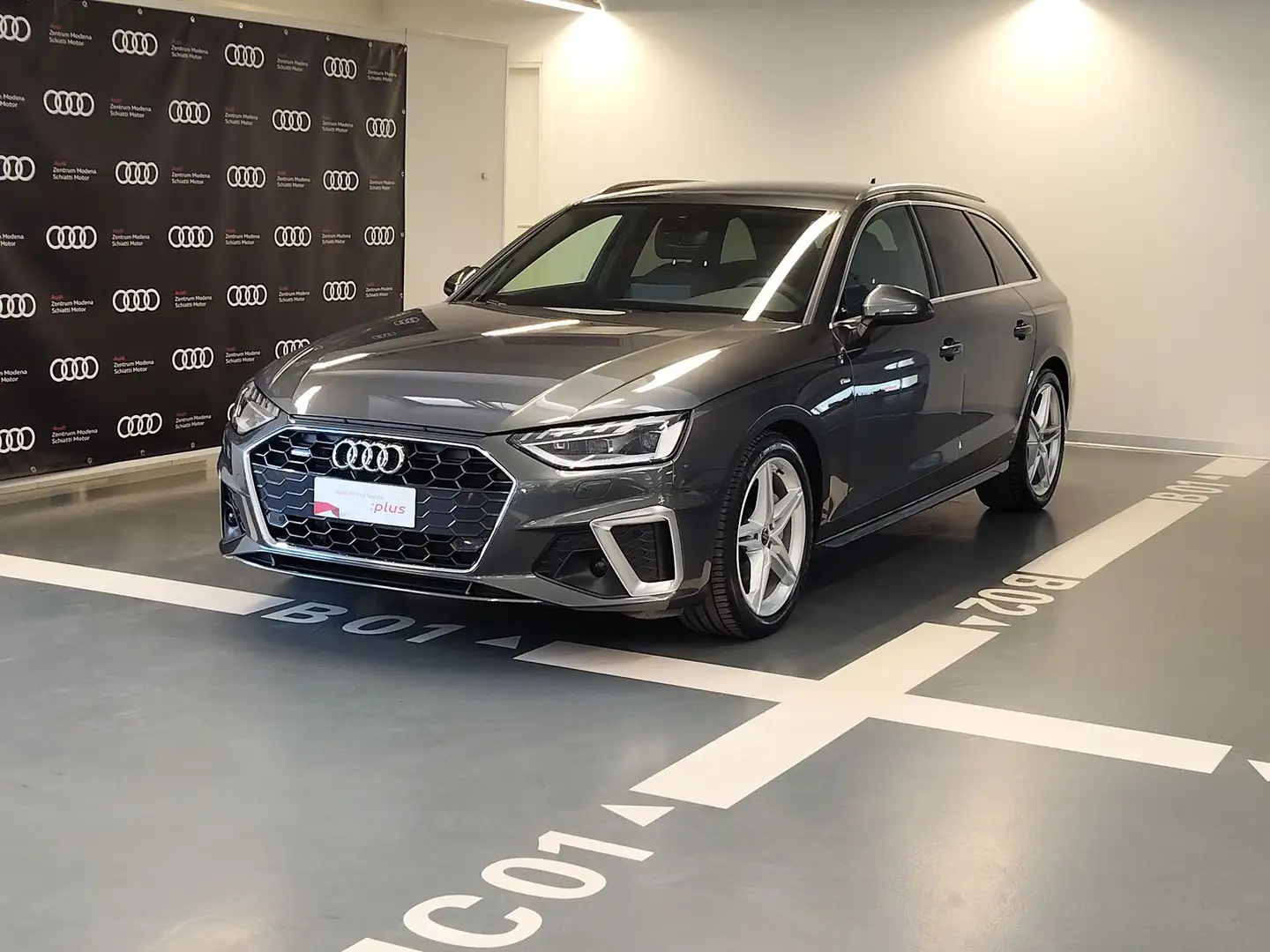 Audi A4 Avant 40 TDI quattro S tronic S line edition - 1