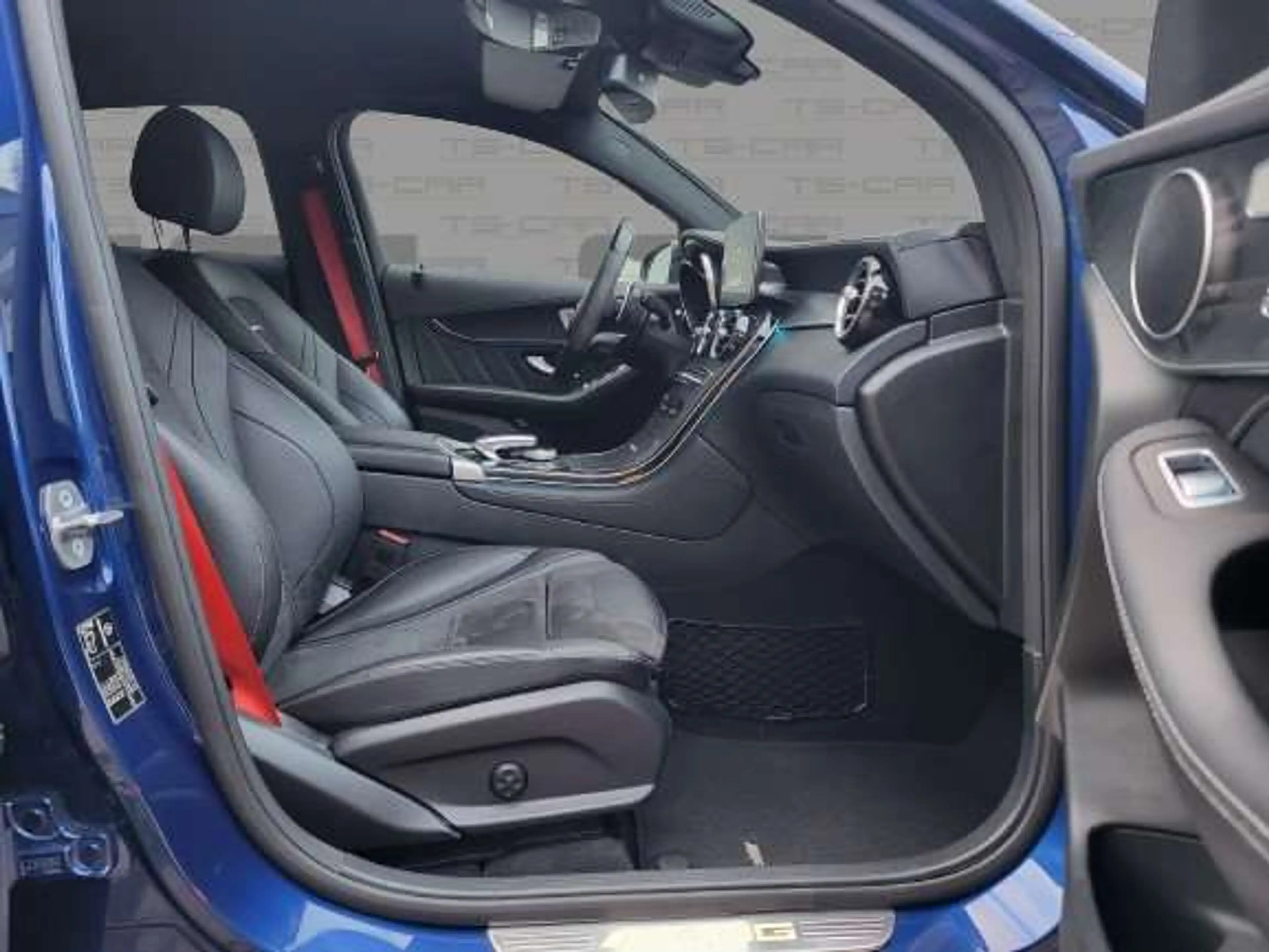 Mercedes-Benz GLC 63 AMG Coupé 63 S 4Matic+ AMG Speedshift MCT — photo 15
