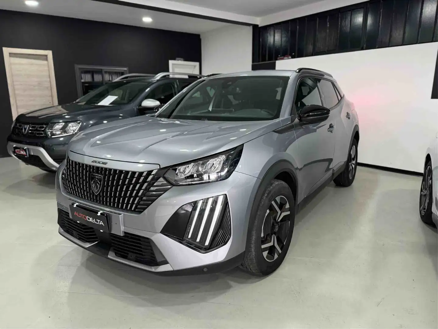 Peugeot 2008 PureTech 100 S&S Allure Gris - 1