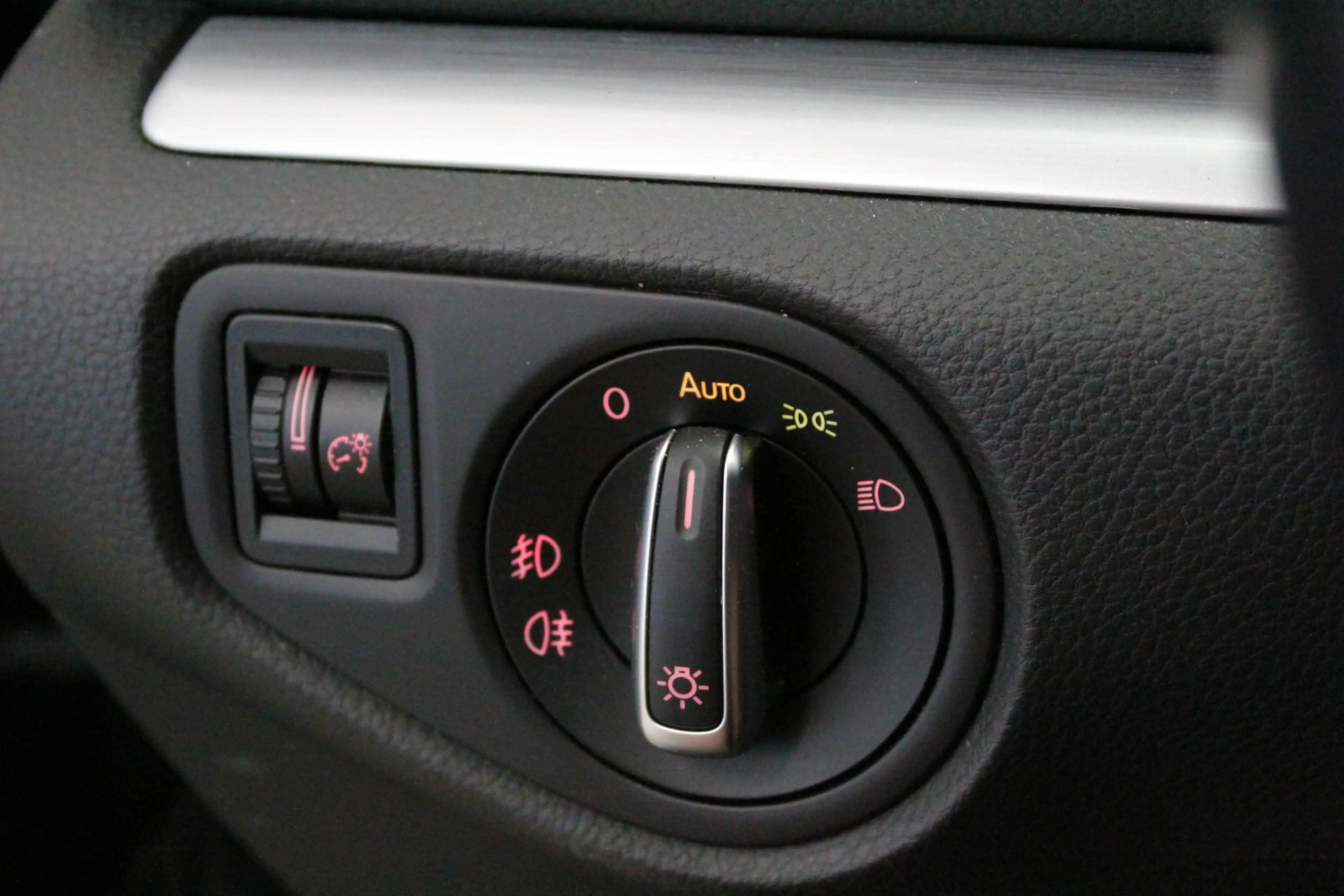 Volkswagen Sharan 2.0 TDI Exclusive Series 7P | STOEL-VERW | ACC | W — photo 32