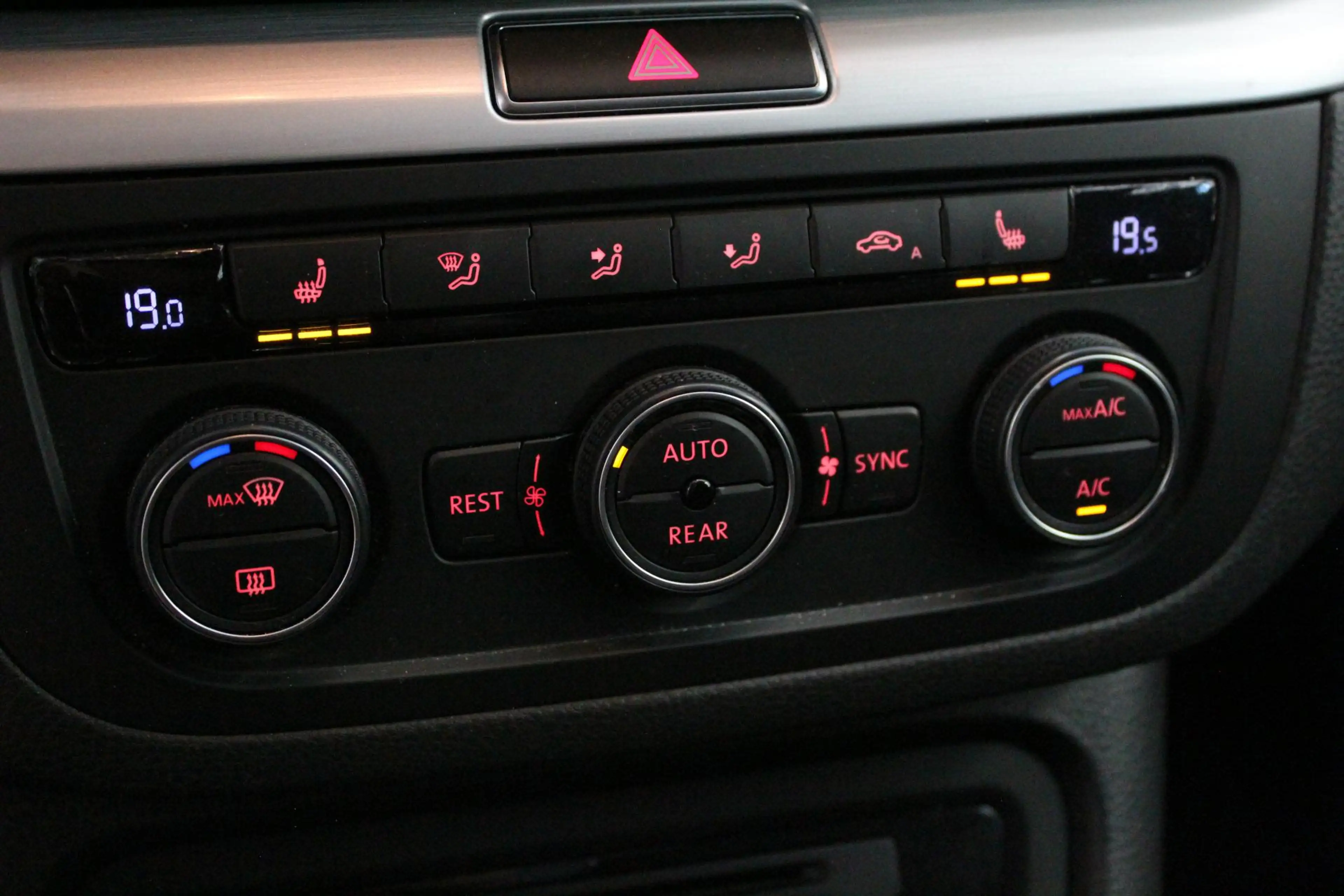 Volkswagen Sharan 2.0 TDI Exclusive Series 7P | STOEL-VERW | ACC | W — photo 25
