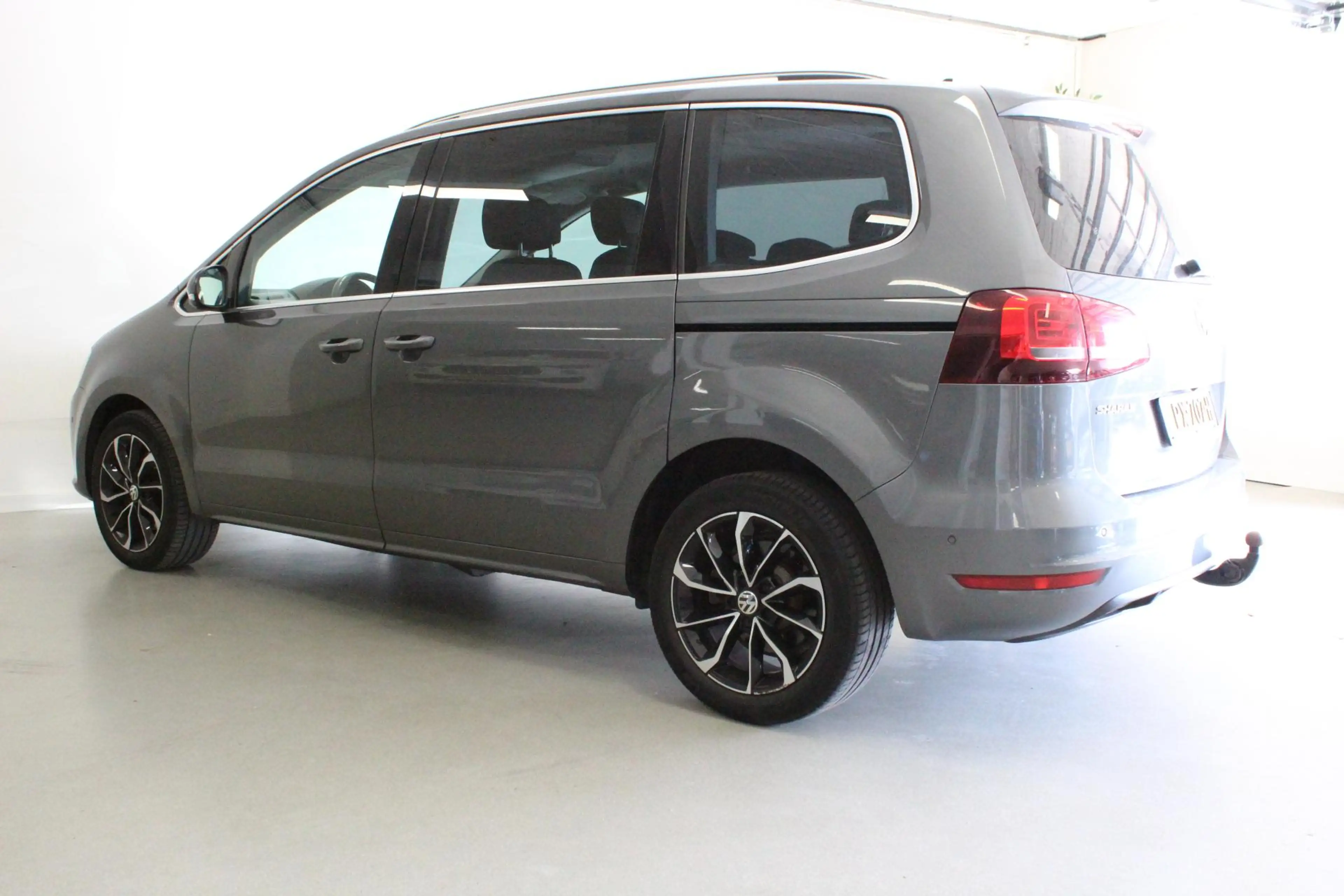 Volkswagen Sharan 2.0 TDI Exclusive Series 7P | STOEL-VERW | ACC | W — photo 6