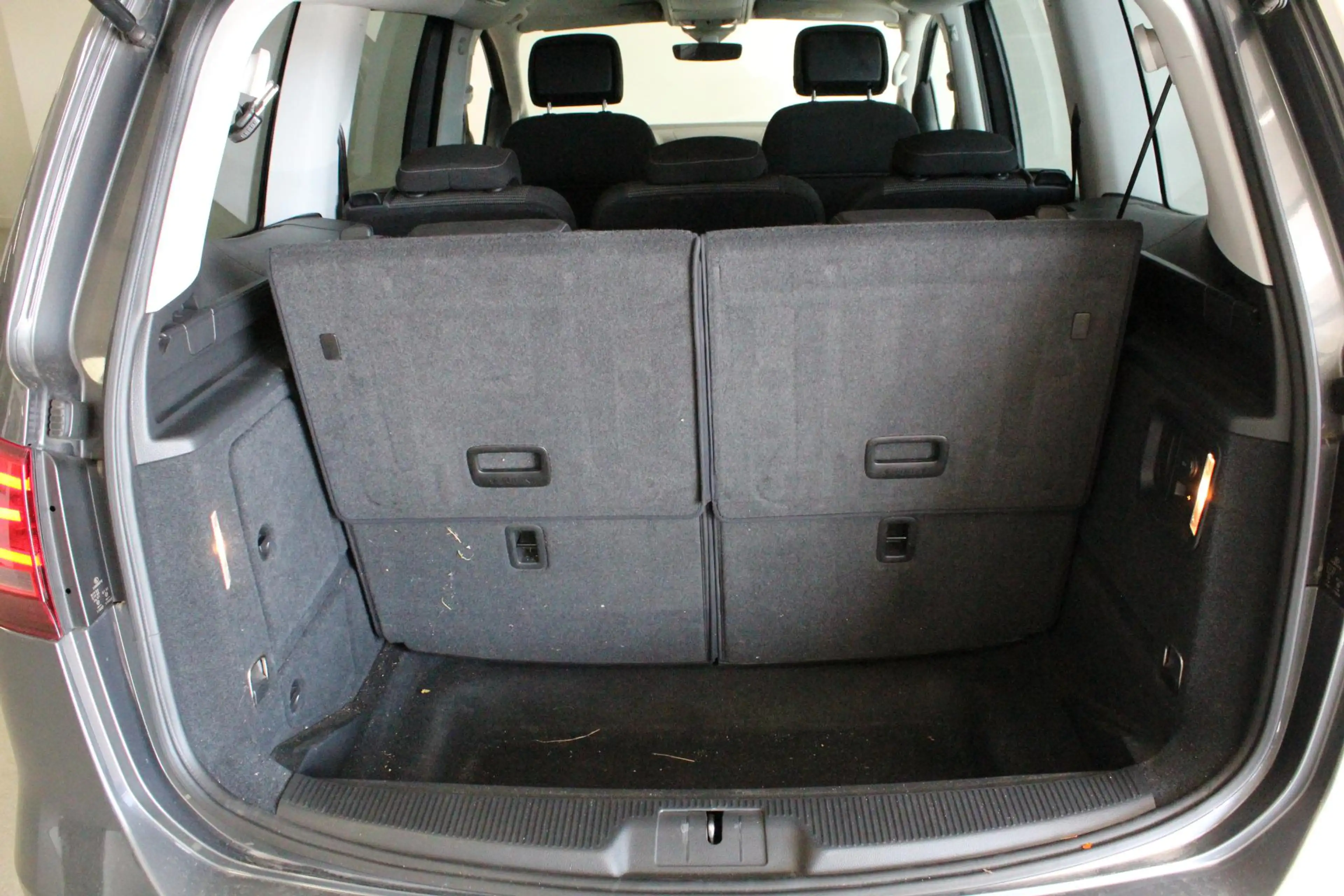 Volkswagen Sharan 2.0 TDI Exclusive Series 7P | STOEL-VERW | ACC | W — photo 15