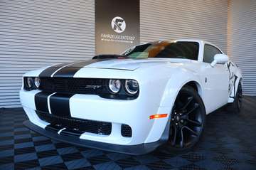 R/T 392 Scat Pack SHAKER 6.4L HEMI V8