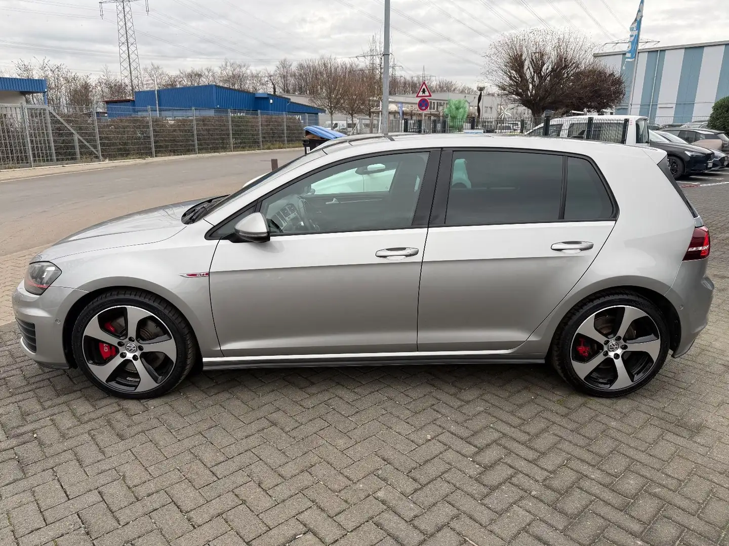Volkswagen Golf VII Lim. GTI Performance BMT Silber - 2