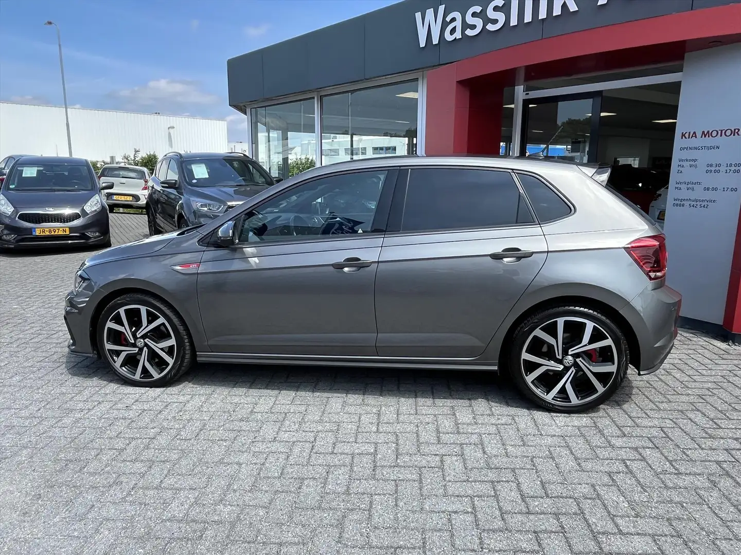 Volkswagen Polo GTI 2.0 TSI 200pk 6-DSG | Stoelverwarming | Klimaat co Grijs - 2