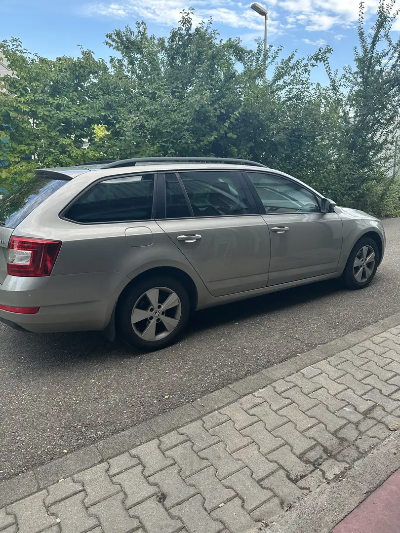 Skoda Octavia Elegance - 2
