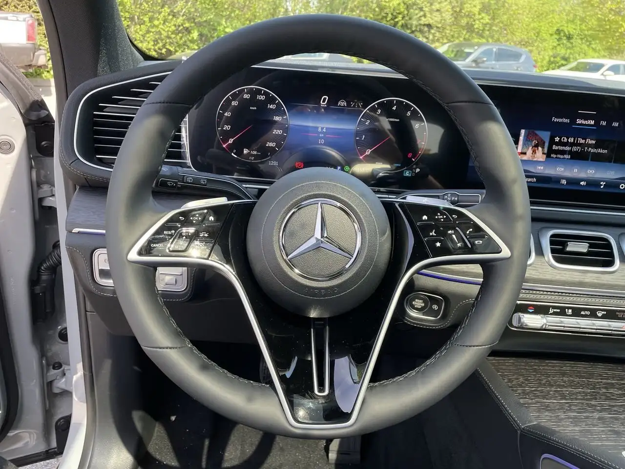 Mercedes-Benz GLE снимка Mercedes-Benz GLE