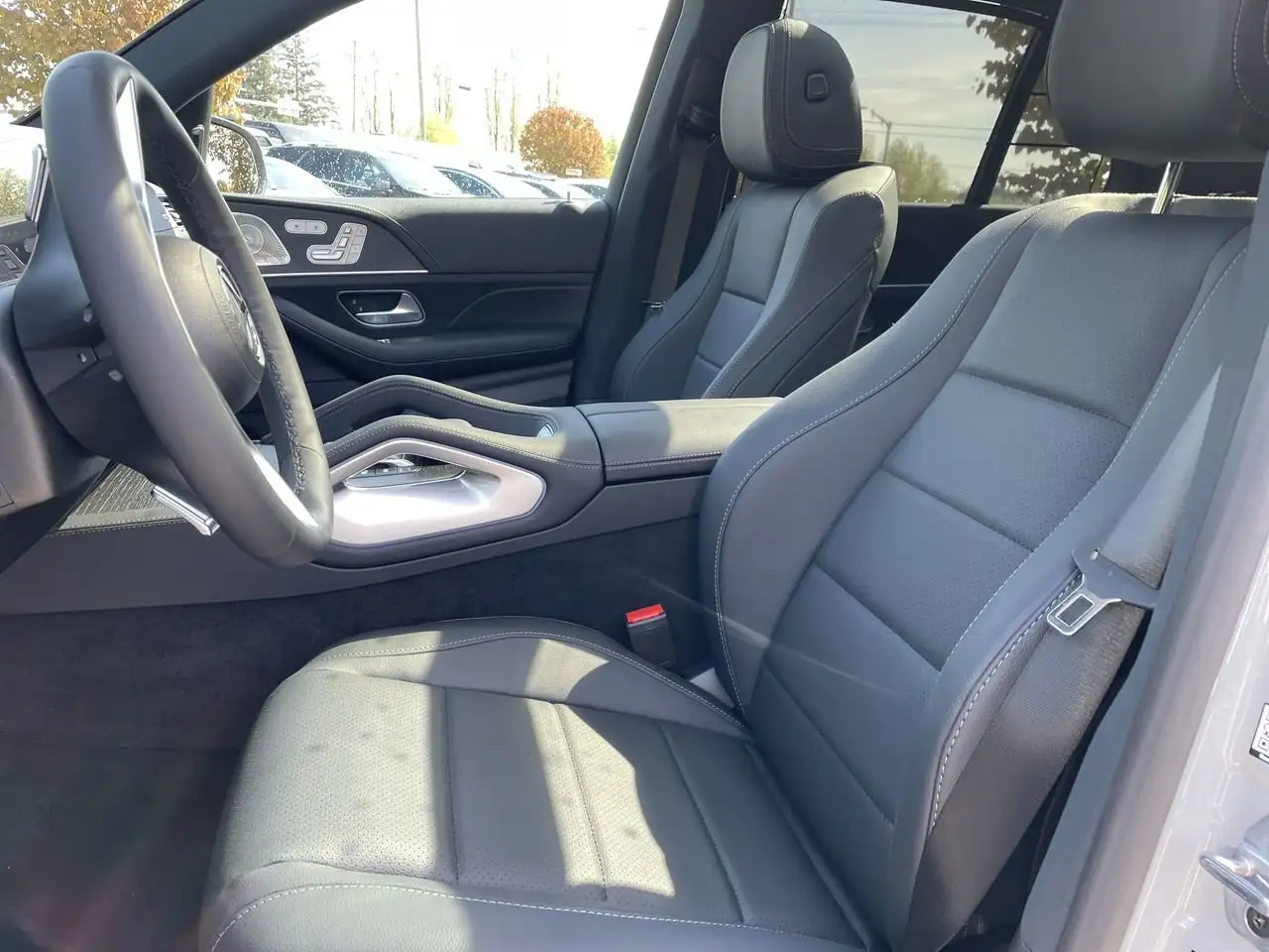 Mercedes-Benz GLE снимка Mercedes-Benz GLE