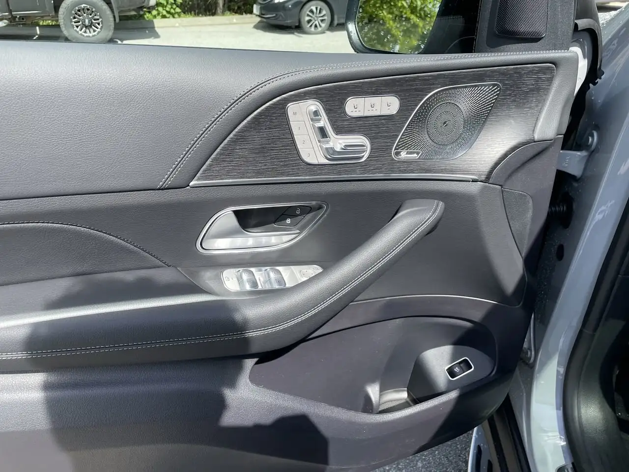 Mercedes-Benz GLE снимка Mercedes-Benz GLE