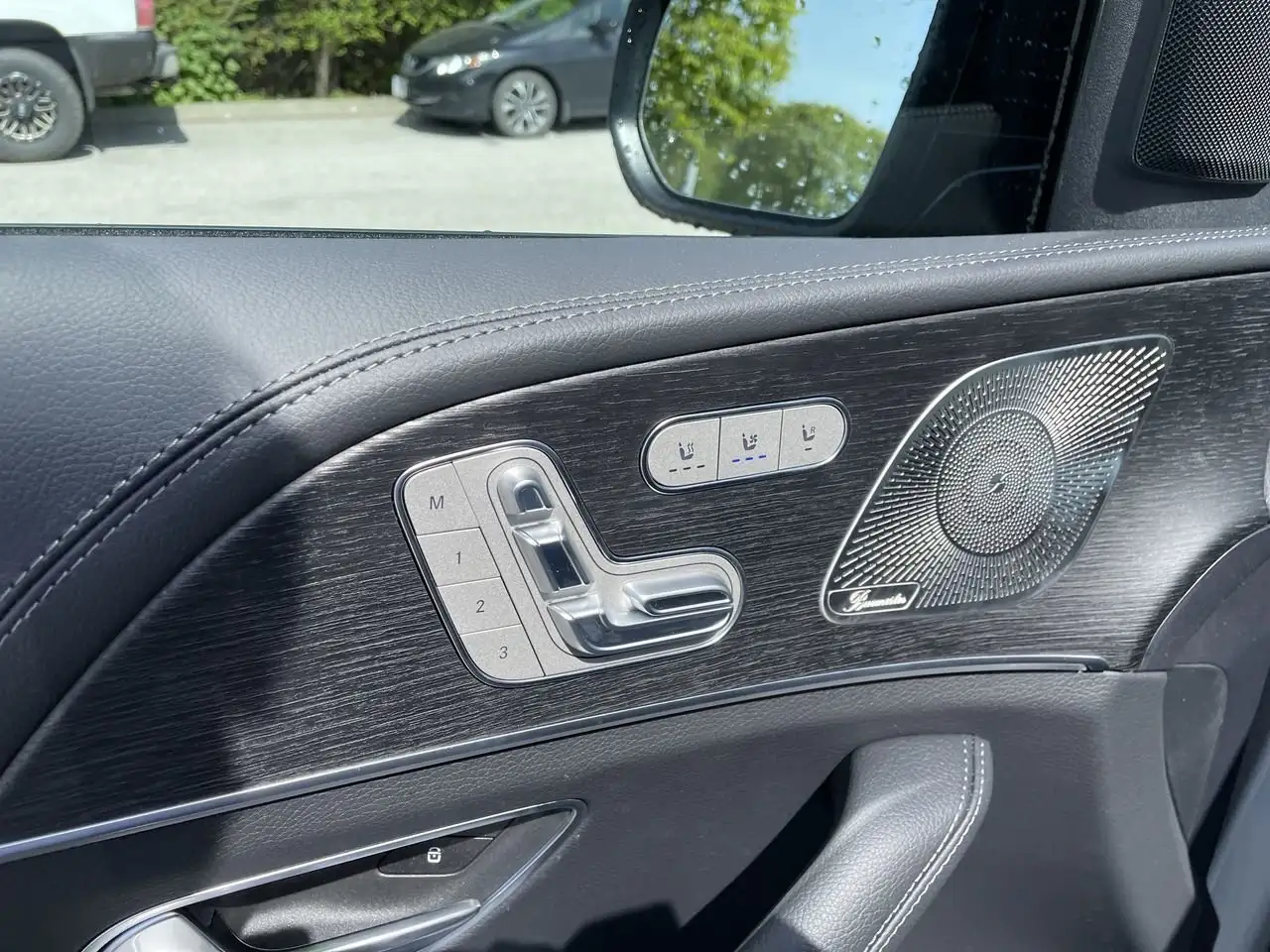 Mercedes-Benz GLE снимка Mercedes-Benz GLE