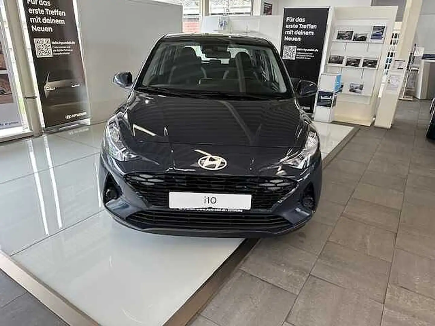 Hyundai i10 1.0 Trend*Klima*Navigation*Rückfahrkamera Grau - 2