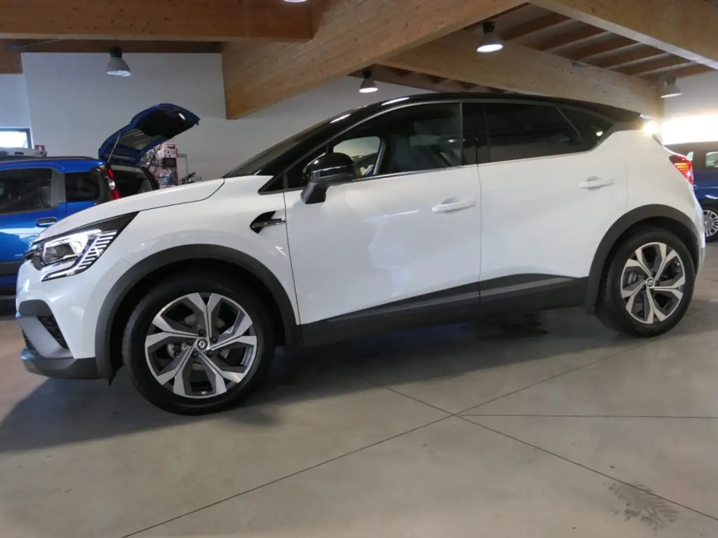 Renault Captur TCe 100 CV GPL FAP RS Line Bianco - 2