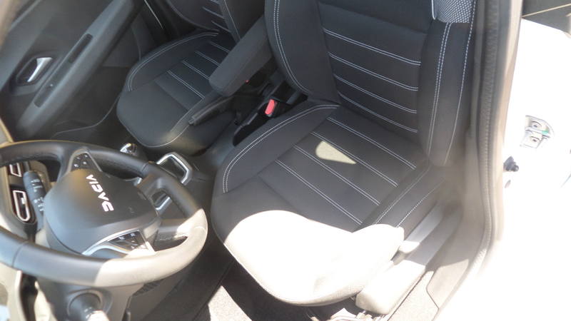 Dacia Jogger Expression 1.0 TCe 100 PS ECO-G  Multimediasystem Einparkhilfe hinten — photo 8