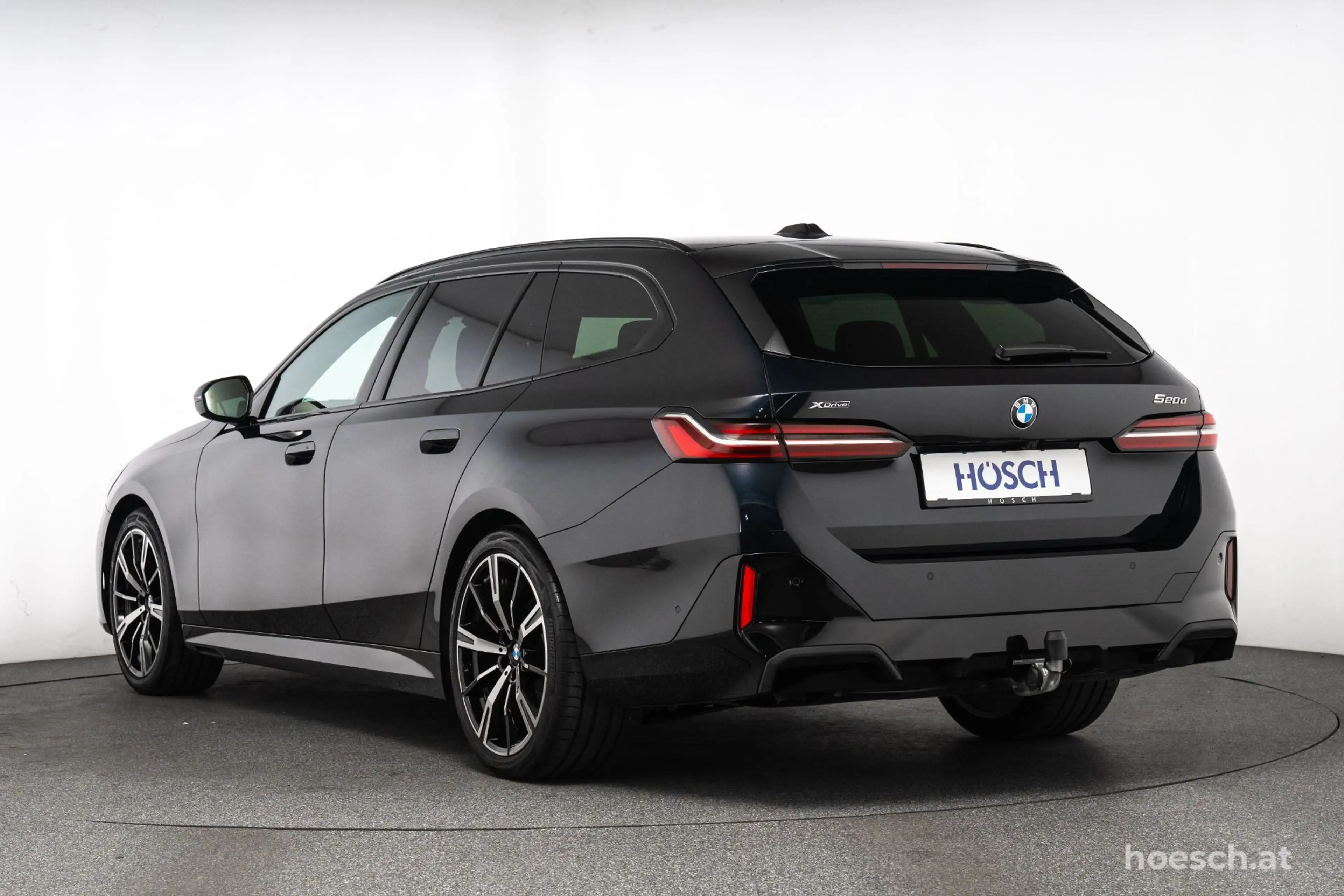 BMW 520 d xDrive Touring M Sport AHK H&K ASSISTANT WIE NEU — photo 4