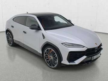 Urus SE - FULL PPF (Matte) & Akrapovic Exhaust!