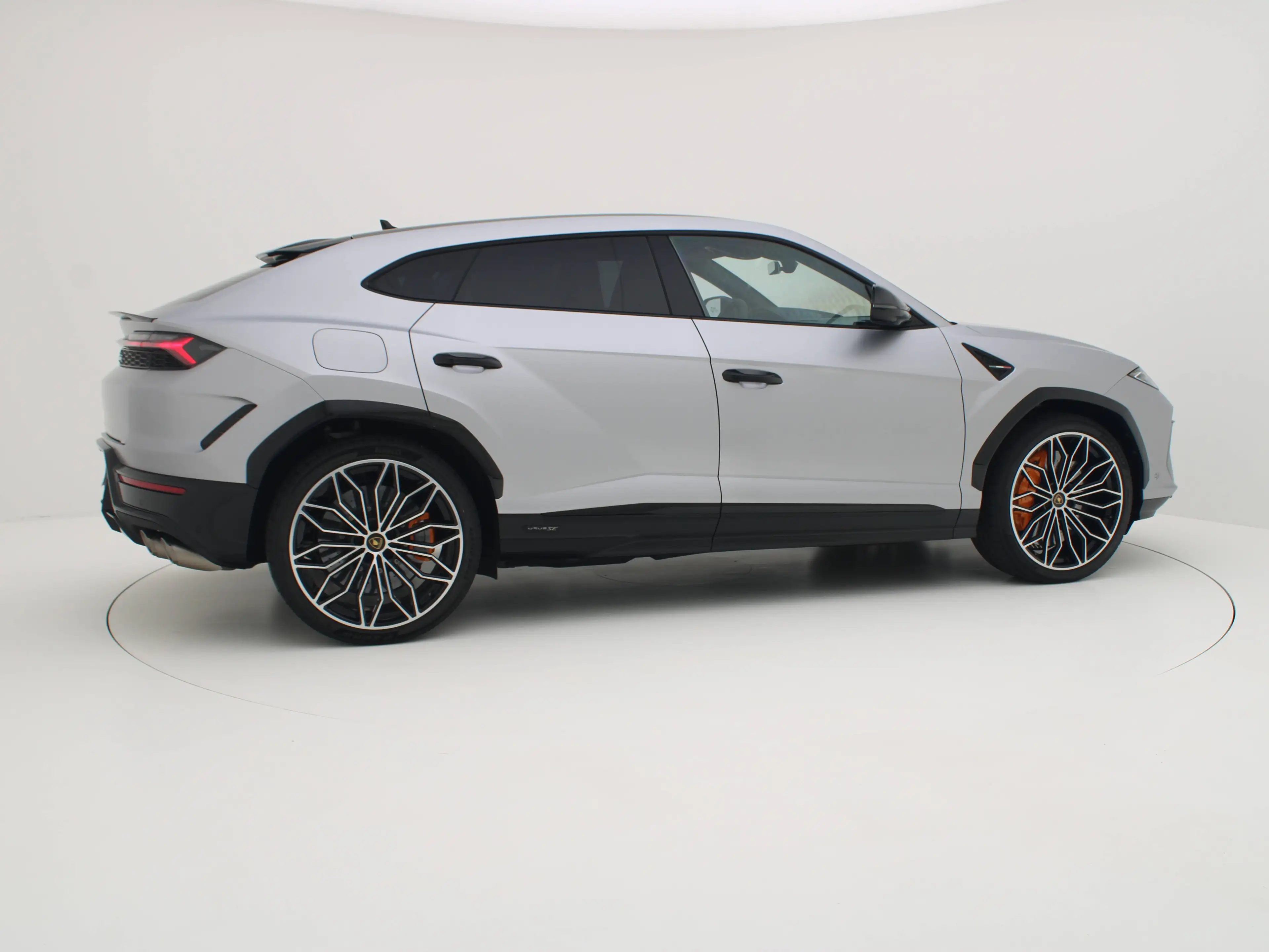 Lamborghini Urus Urus SE - FULL PPF & Akrapovic — photo 13