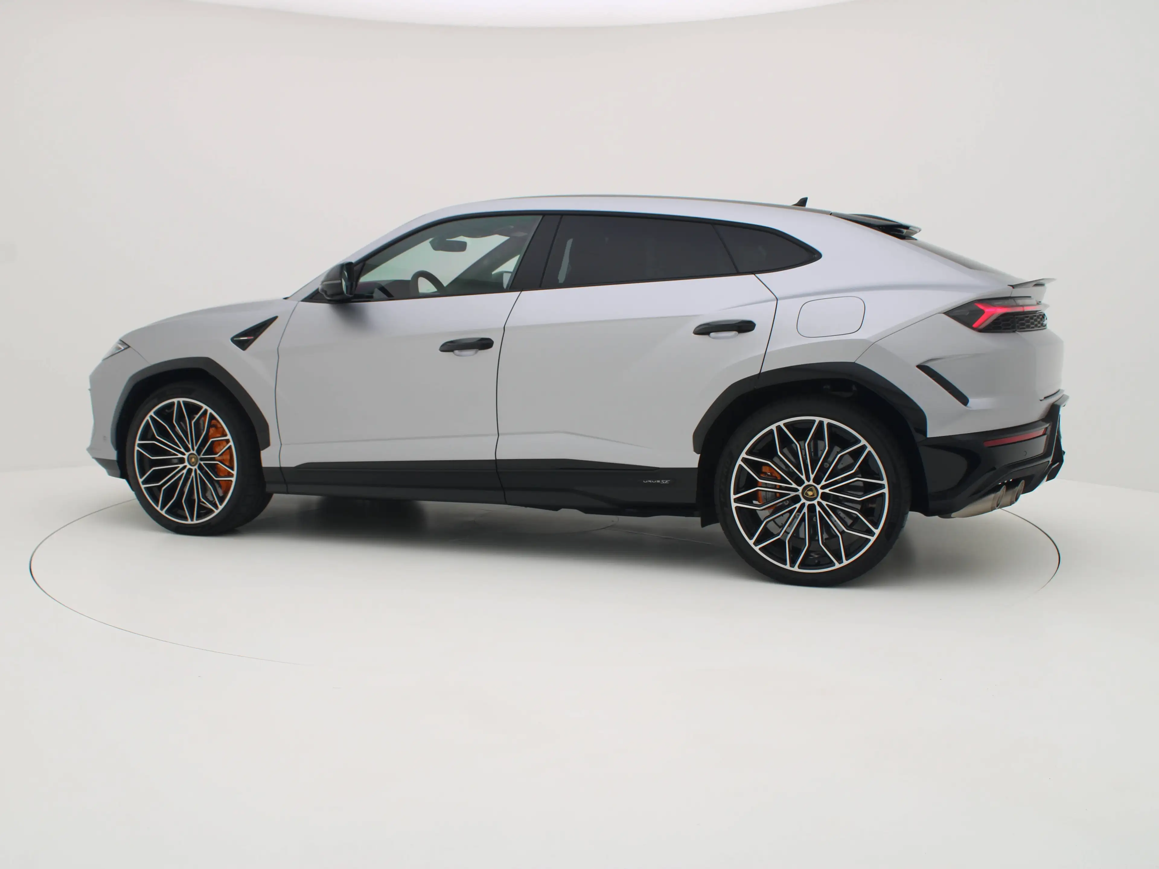 Lamborghini Urus Urus SE - FULL PPF & Akrapovic — photo 10