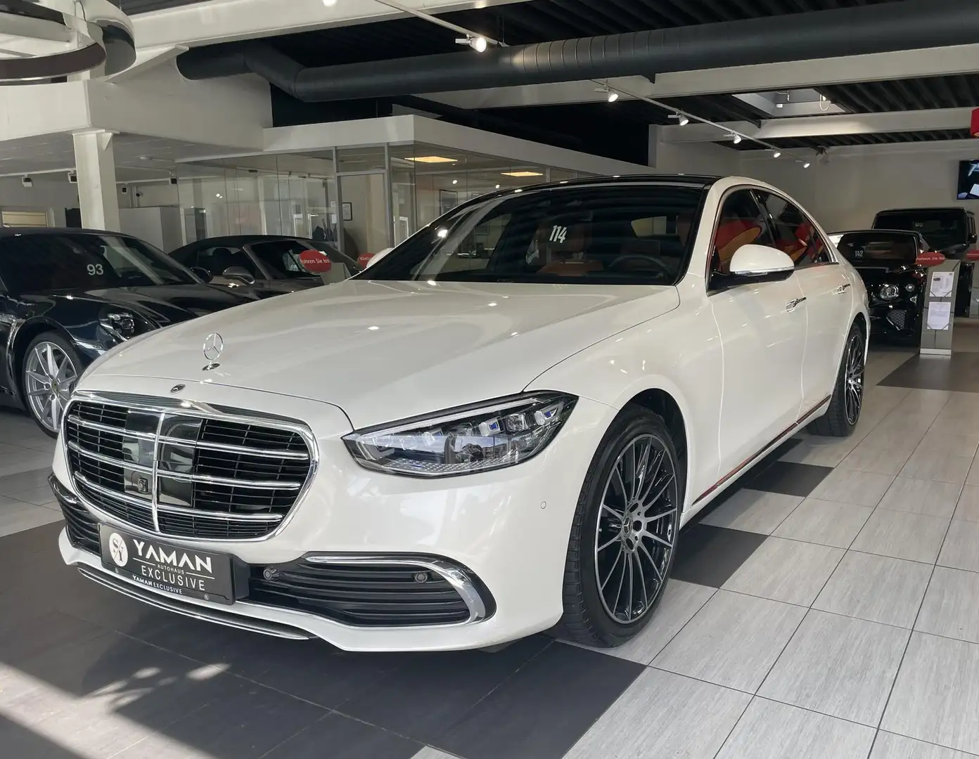 Mercedes-Benz S 350 d 4Matic Pano*HuD*StHzg*HAL-10°*KeylessGO Bílá - 1