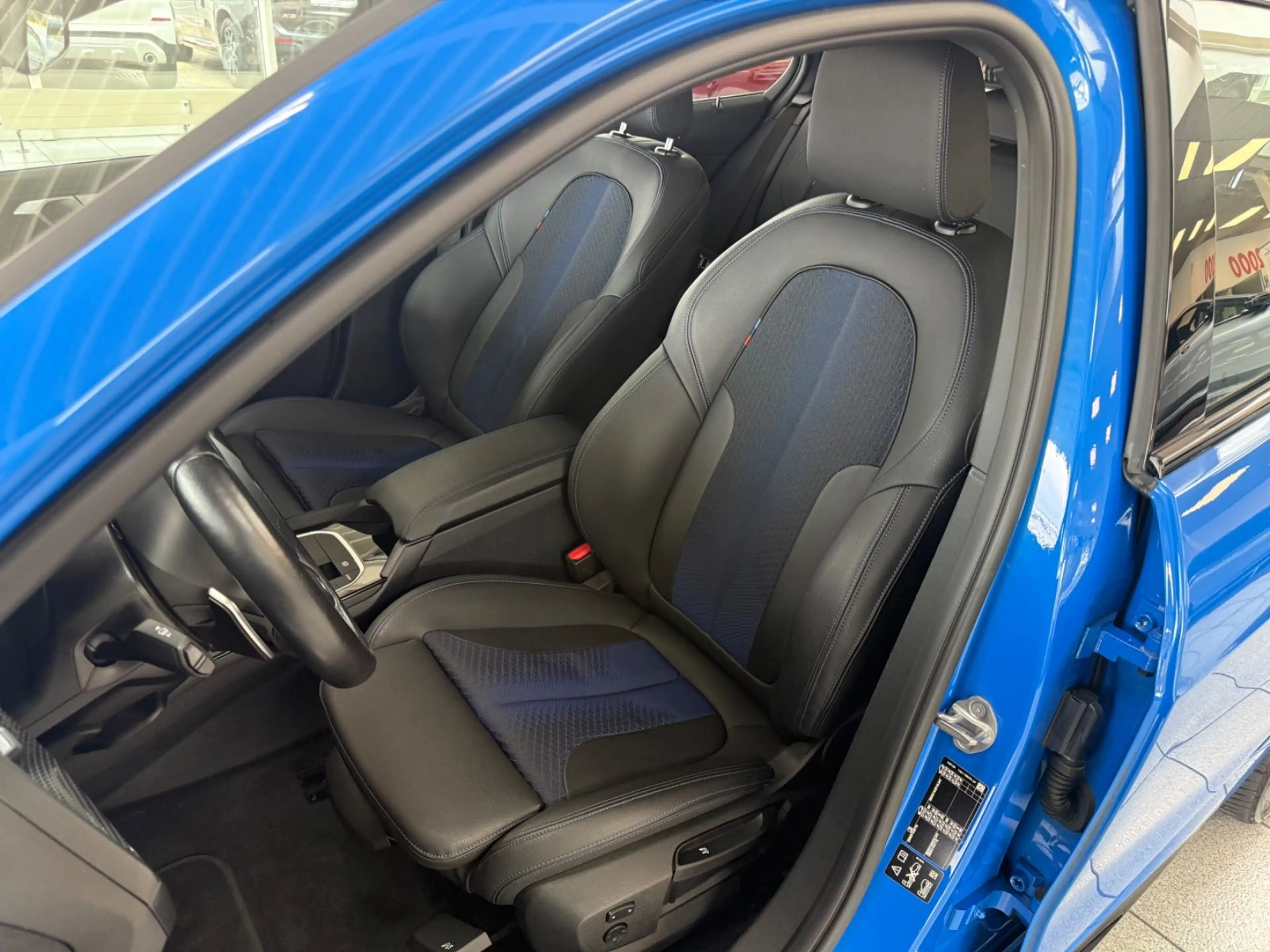 BMW 135 i xDrive Edition Colorvision M performance — photo 8